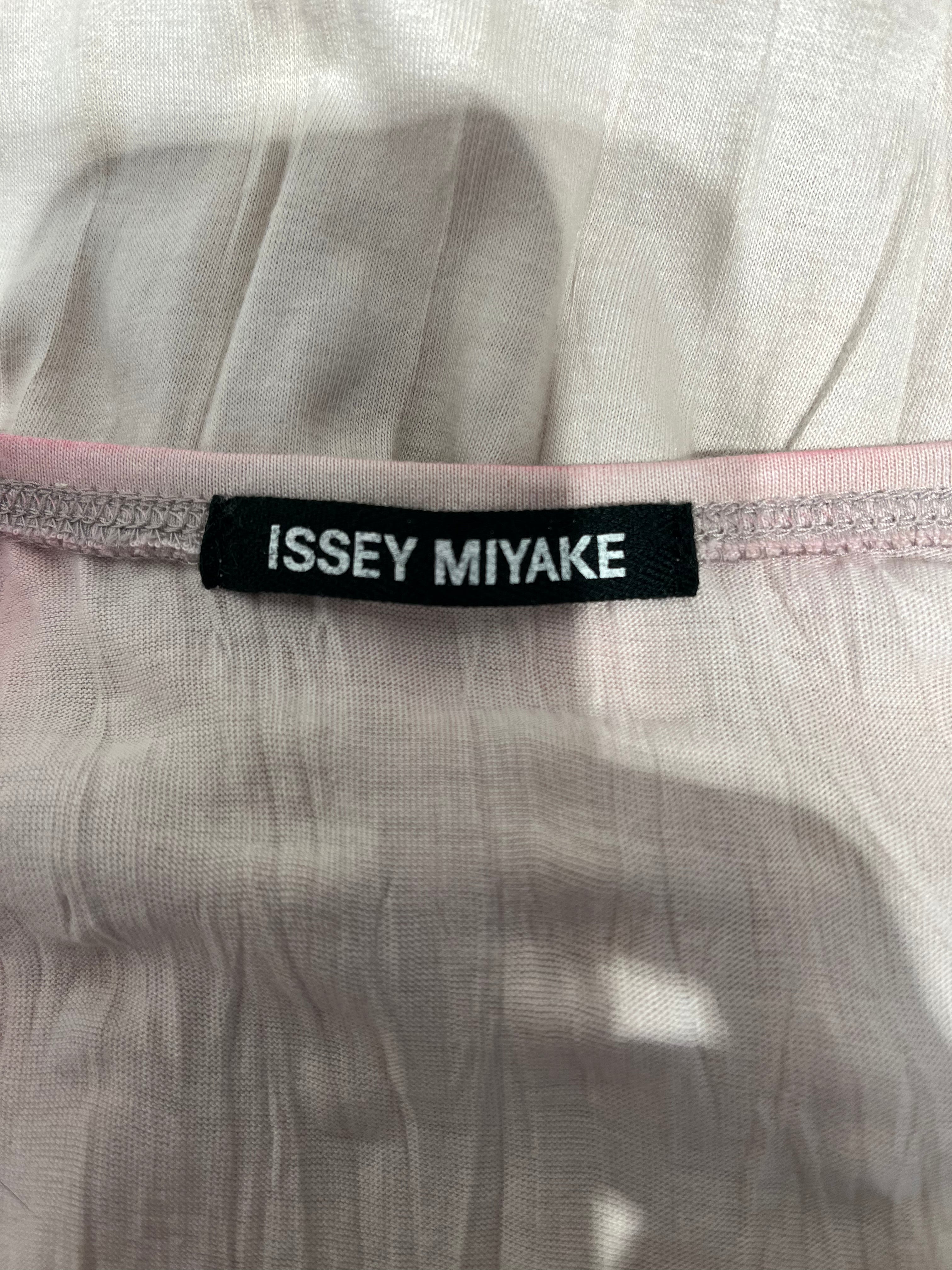 ISSEY MIYAKE/T-Shirt/4/Polyester/BEG/red sleeve view 3