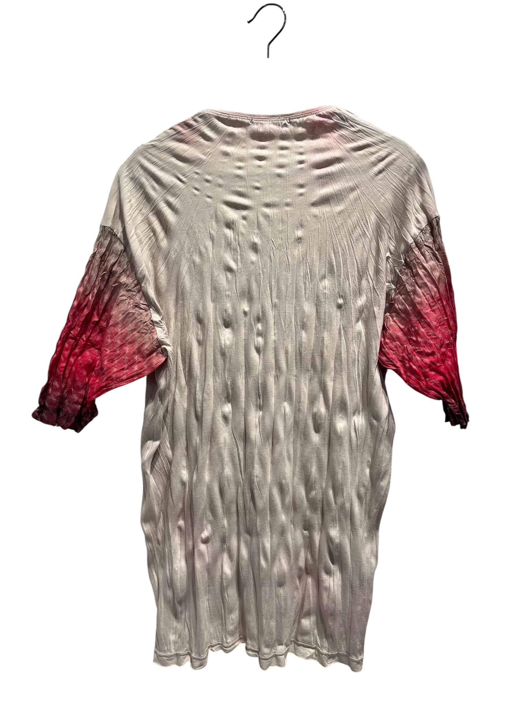 ISSEY MIYAKE/T-Shirt/4/Polyester/BEG/red sleeve view 2