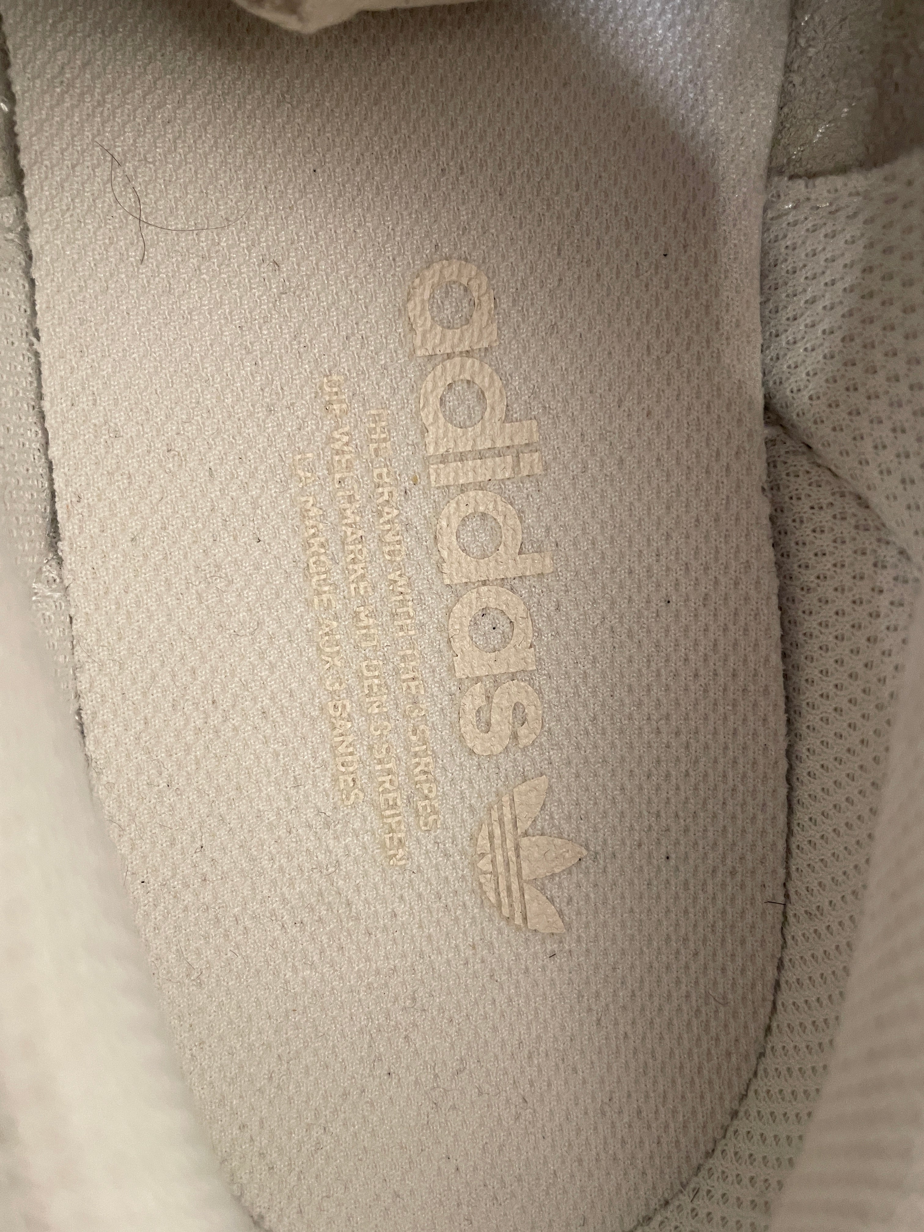 adidas/YEEZY/Low-Sneakers/US 9/Leather/CRM/Cream Powerphase Calabasas view 3