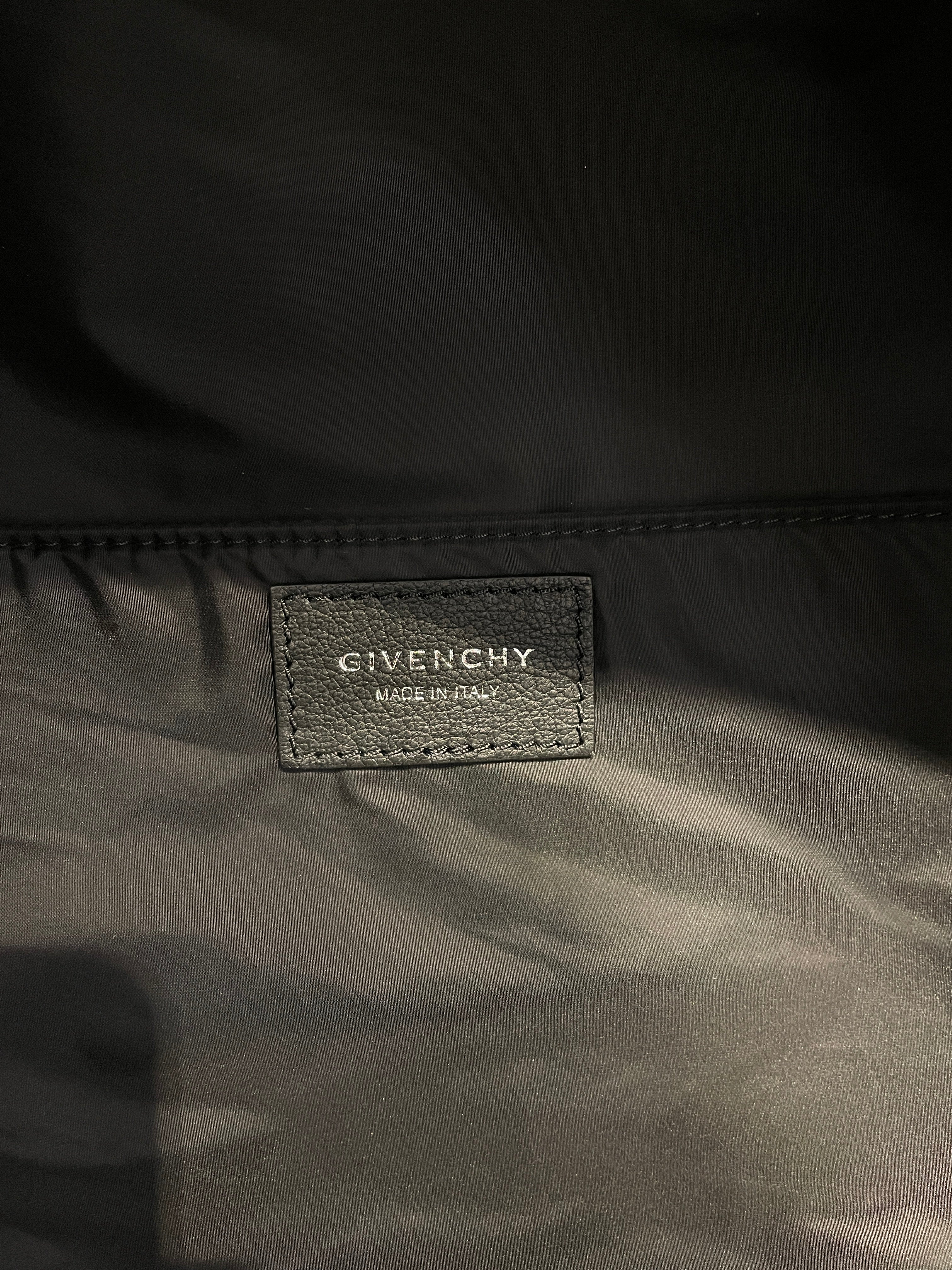 GIVENCHY/Backpack/Nylon/BLK/CHITO/ PAINTED LOGO view 4