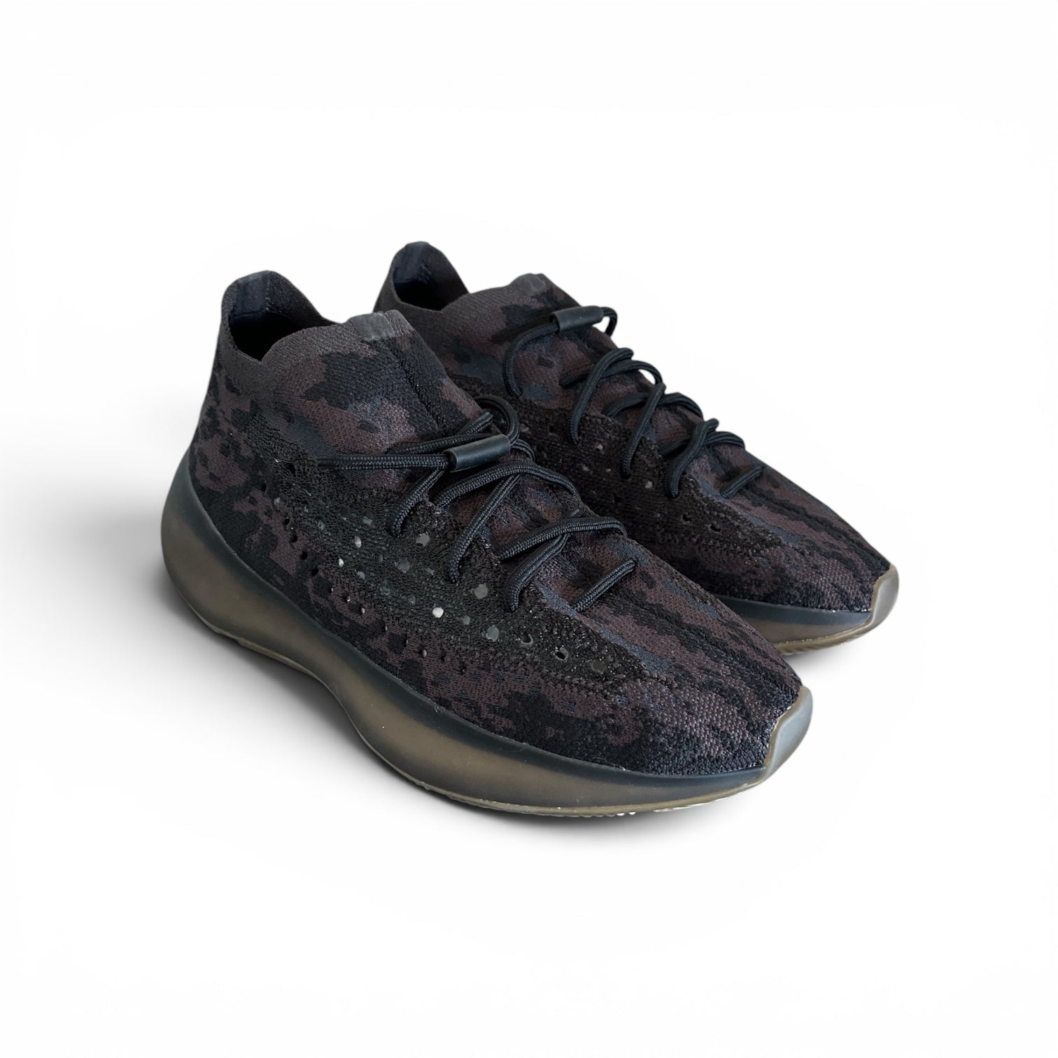 YEEZY/Low-Sneakers/US 8.5/Cotton/BLK/380 onyx yeezy view 1