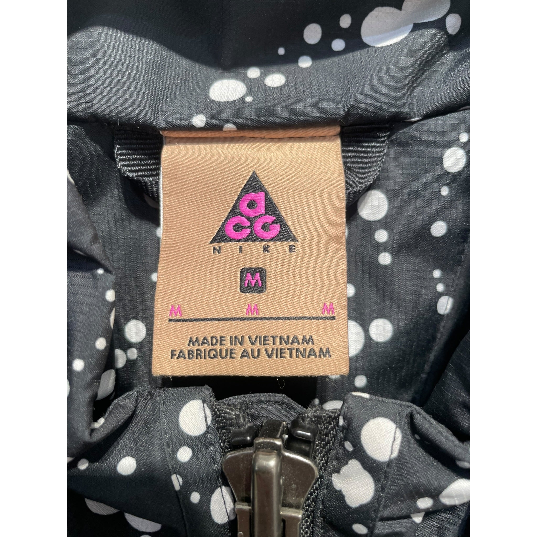 NIKE ACG/Windbreaker/M/Polyester/BLK/All Over Print/PAINT SPLATTER JACKET view 3