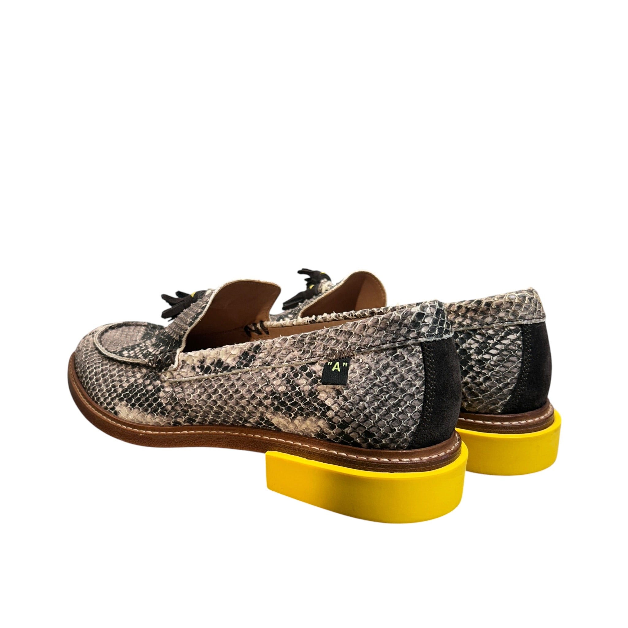 OFF-WHITE/Loafers/US 8/Animal Pattern/GRN/SNAKESKIN/YELLOW HEEL view 2