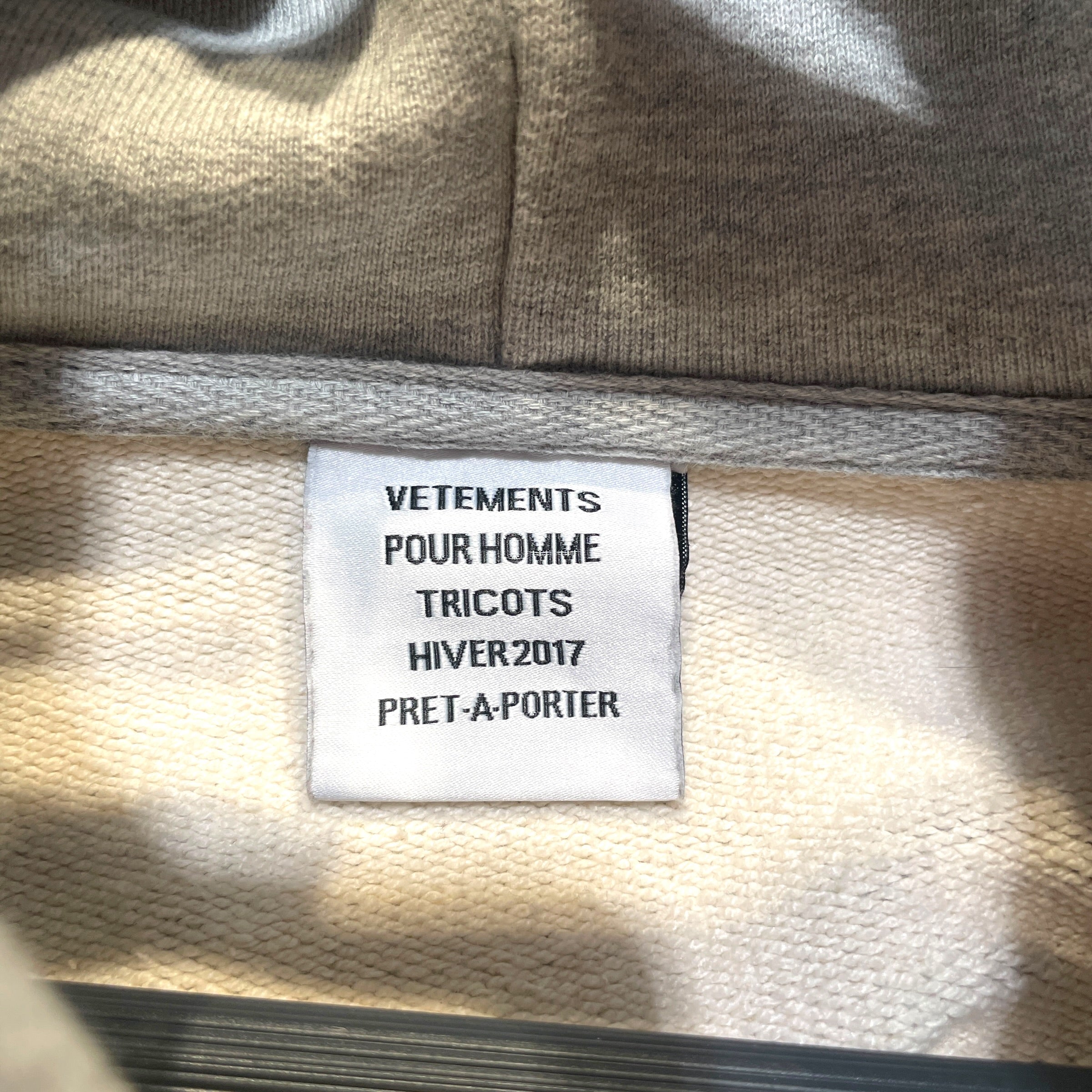 VETEMENTS/Hoodie/M/Graphic/Cotton/GRY/Oversize/AW17 "Eleven Inch Gun Club" view 3