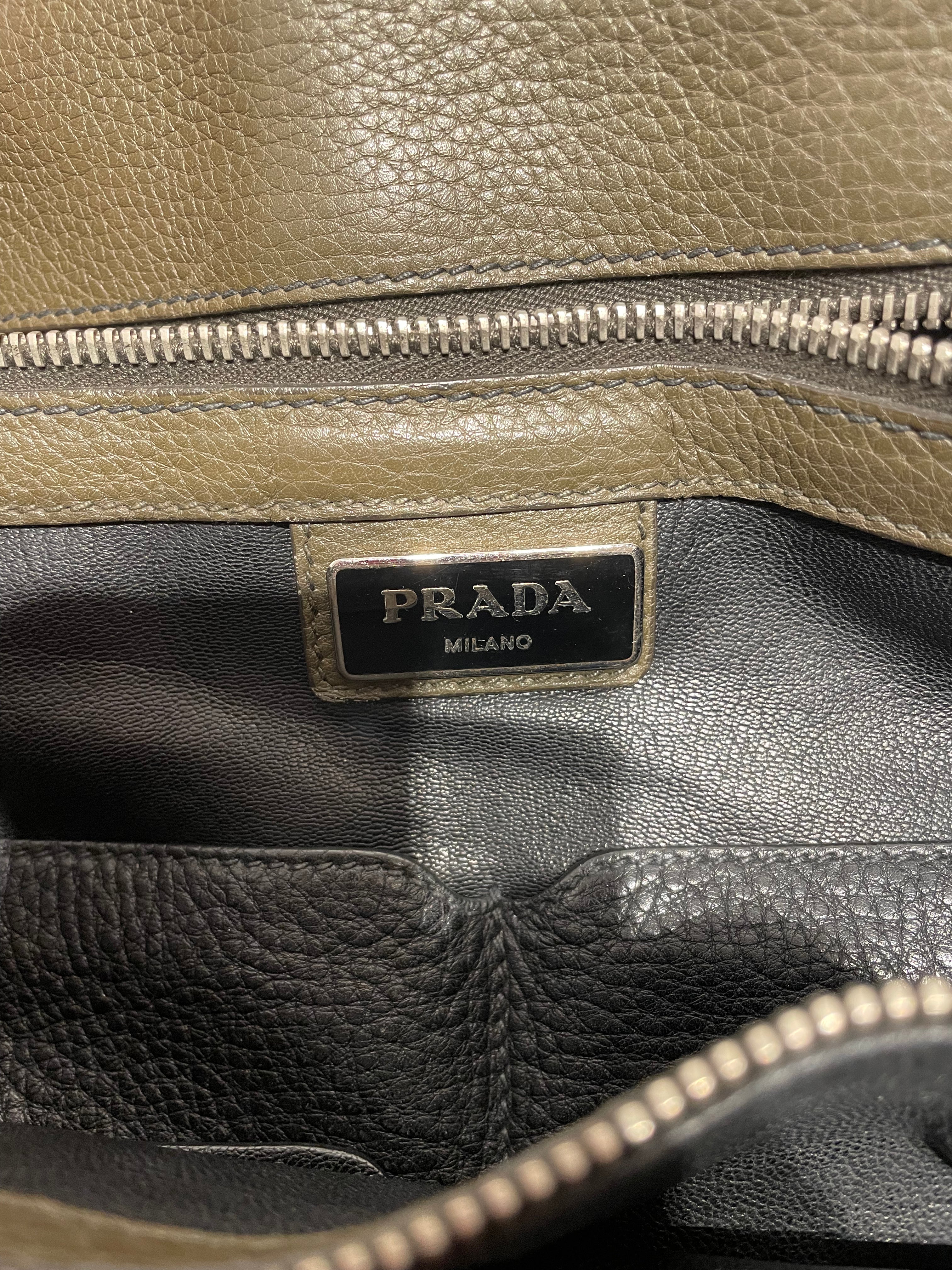 PRADA/Tote Bag/Leather/GRN/Leather Tote Crossbody Strap view 3