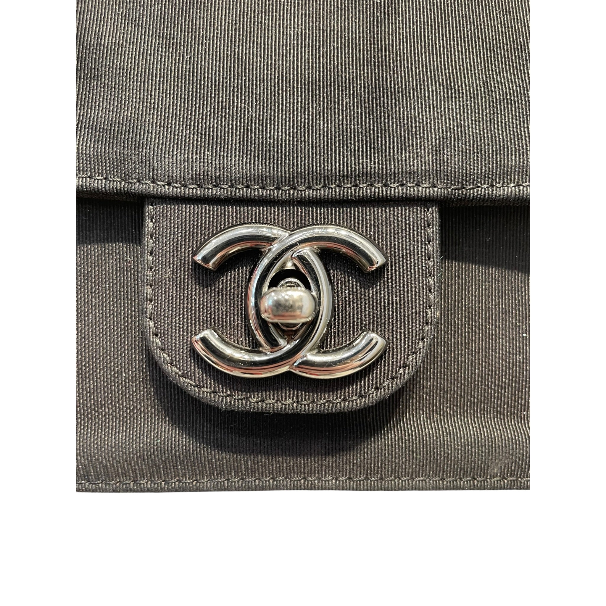 CHANEL/Clutch Bag/Cotton/BLK/fabric flap view 3
