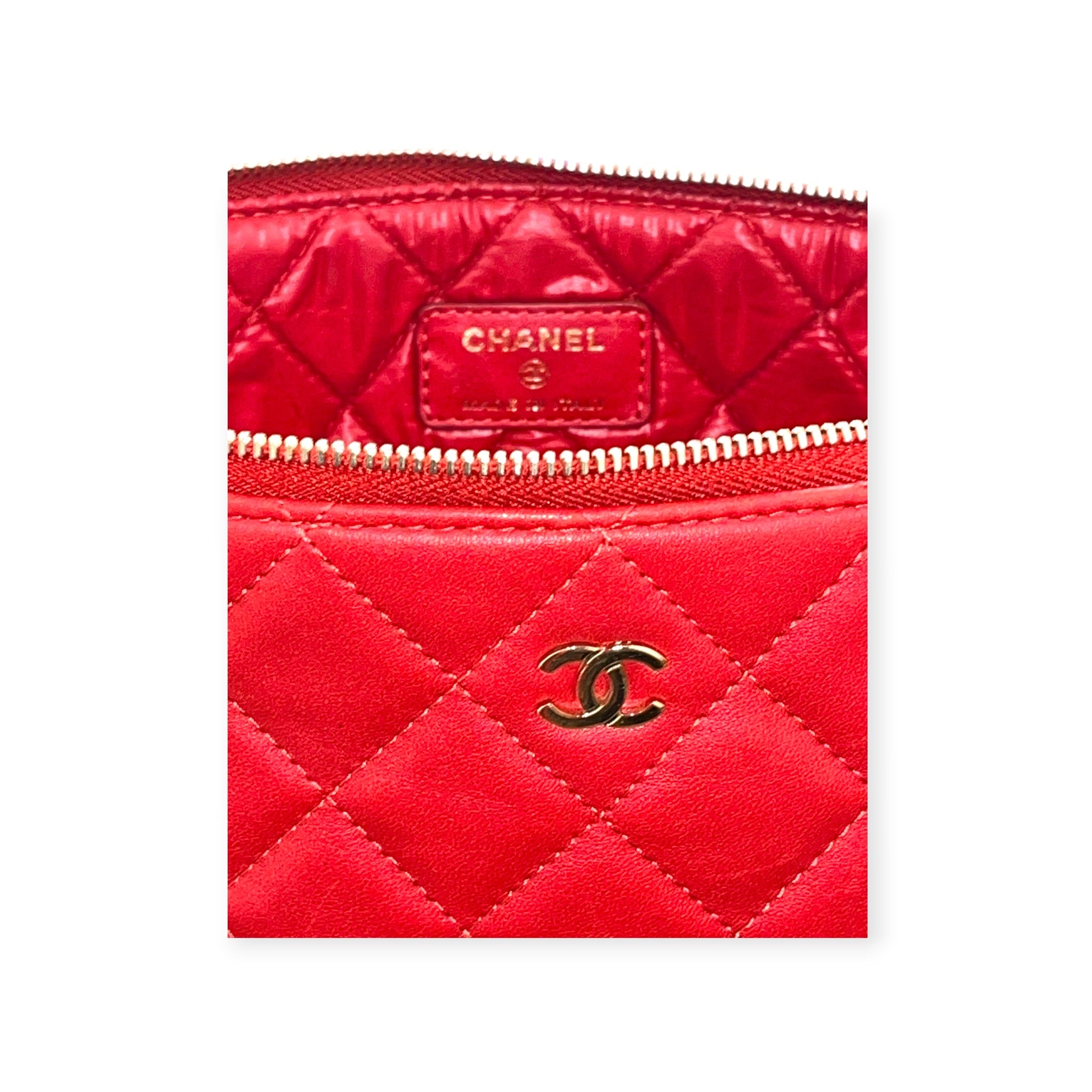CHANEL/Pouch/Lambskin/RED/RED POUCH CC CASINO view 4