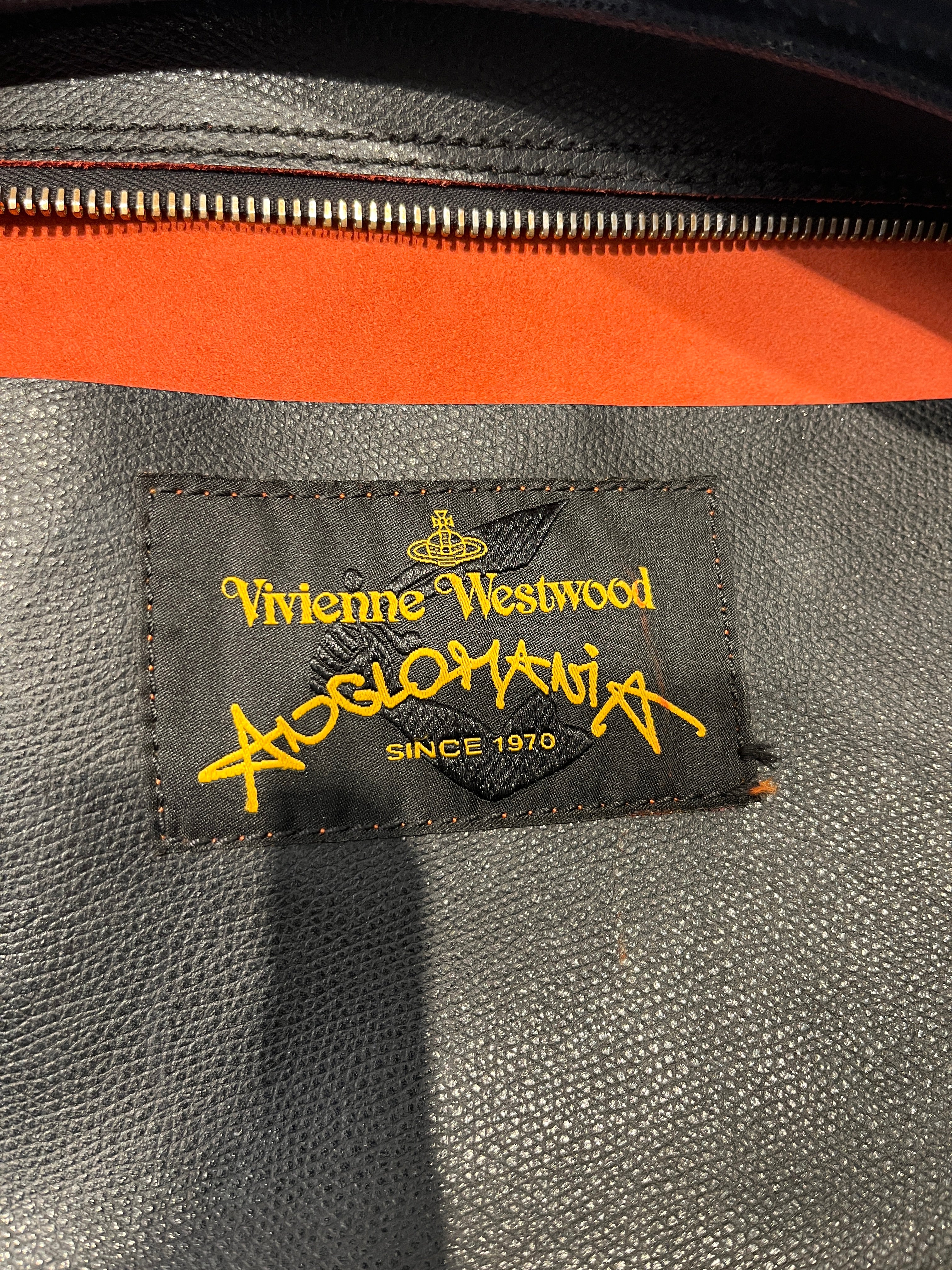 Vivienne Westwood/Tote Bag/Leather/BLK/RED TRIM/ GOLD ORB PLAQUE view 6