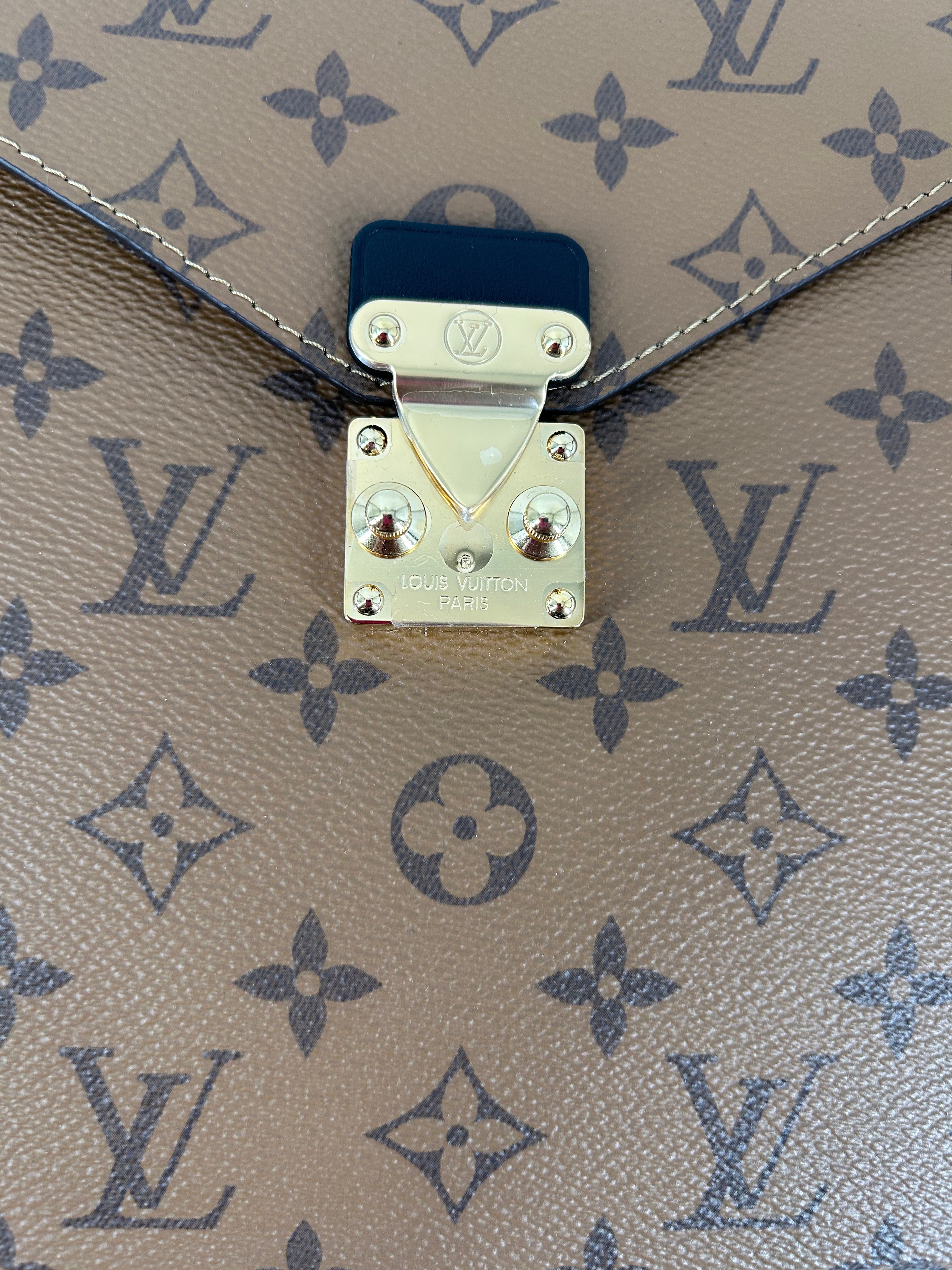 LOUIS VUITTON/Bag/Monogram/Leather/BRW/REVERSE MARK FOLDER view 6