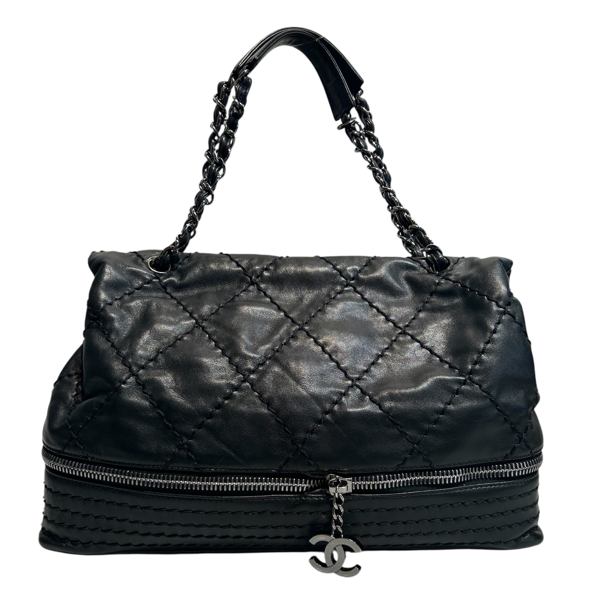 CHANEL/Bag/Leather/BLK/Expandable Flap view 2