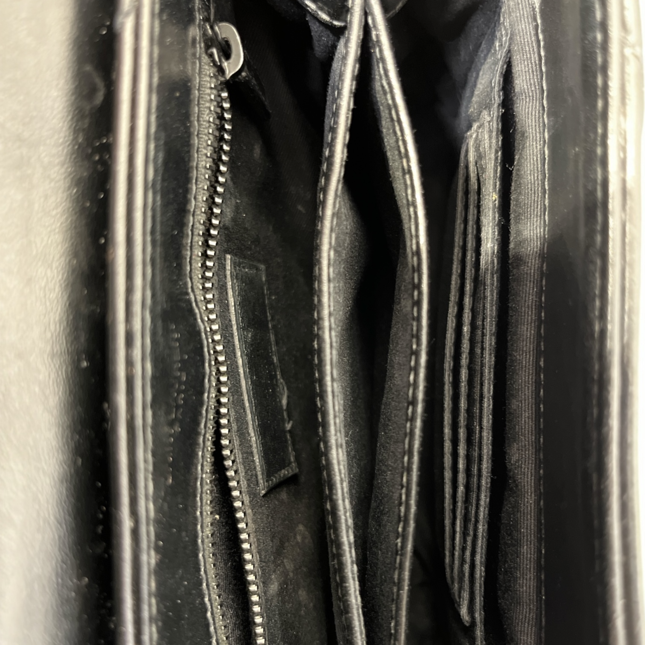 YVES SAINT LAURENT/Cross Body Bag/Leather/BLK/LOULOU LEATHER view 4