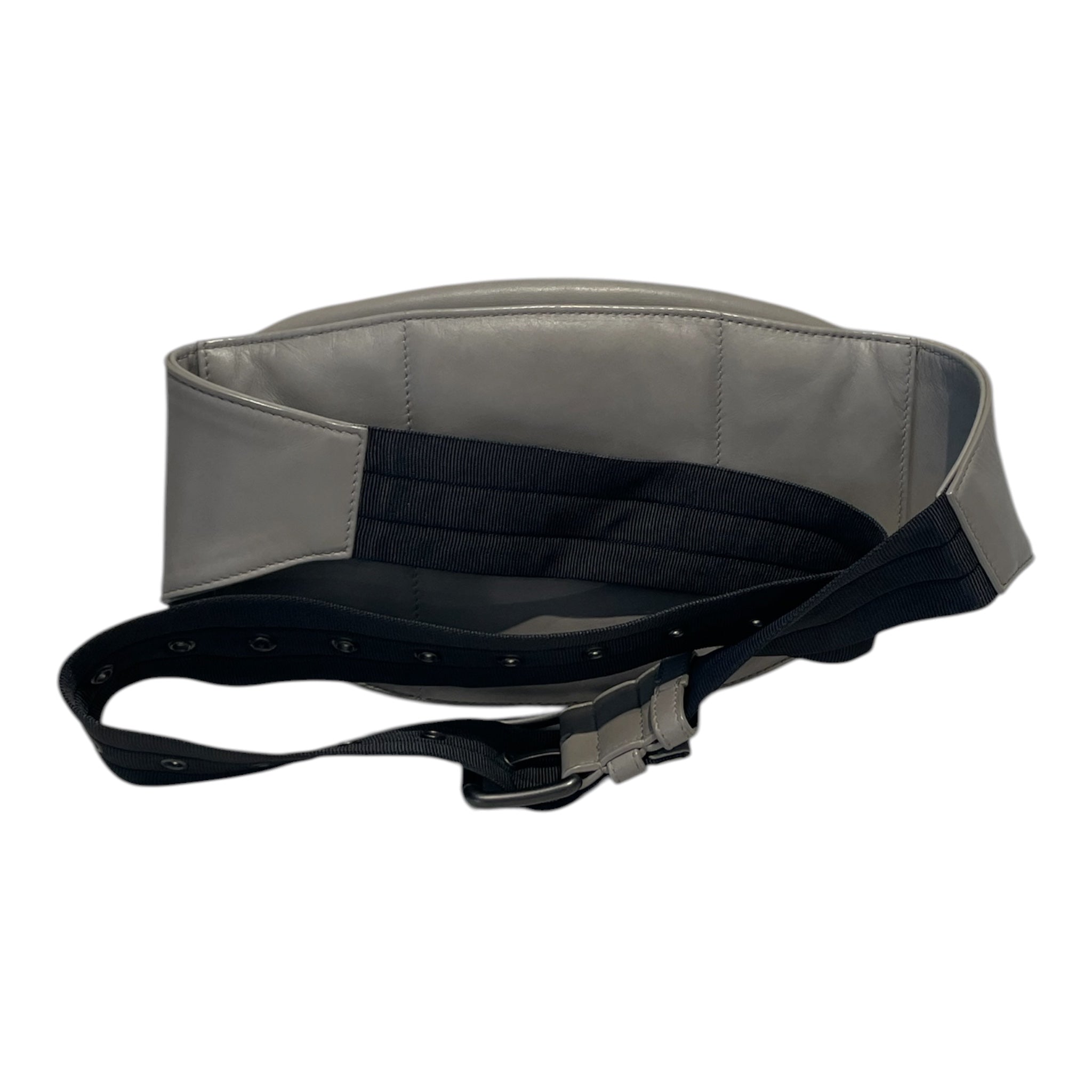 BOTTEGA VENETA/Cross Body Bag/Leather/GRY/Intrcciato Waist Bag view 2