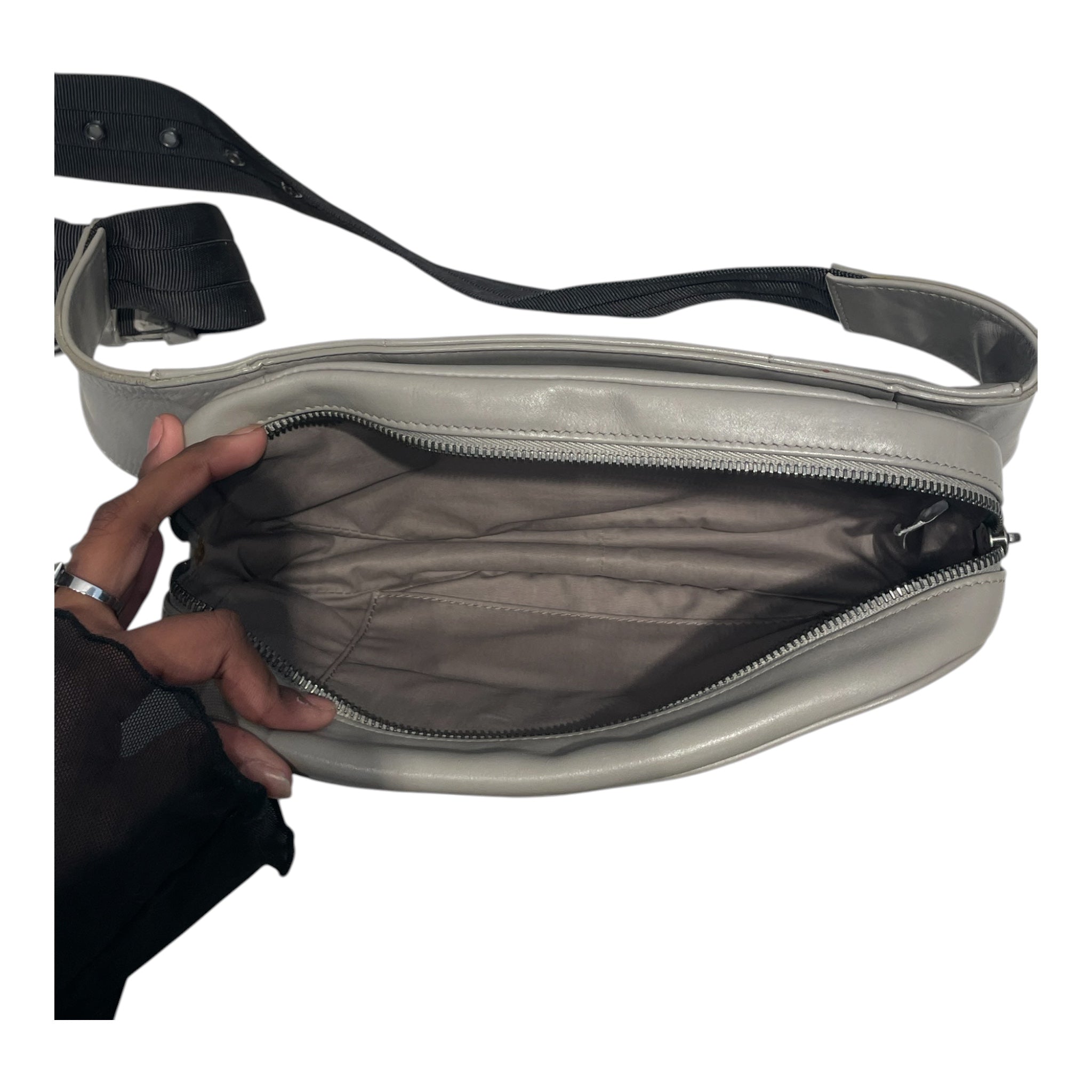 BOTTEGA VENETA/Cross Body Bag/Leather/GRY/Intrcciato Waist Bag view 4