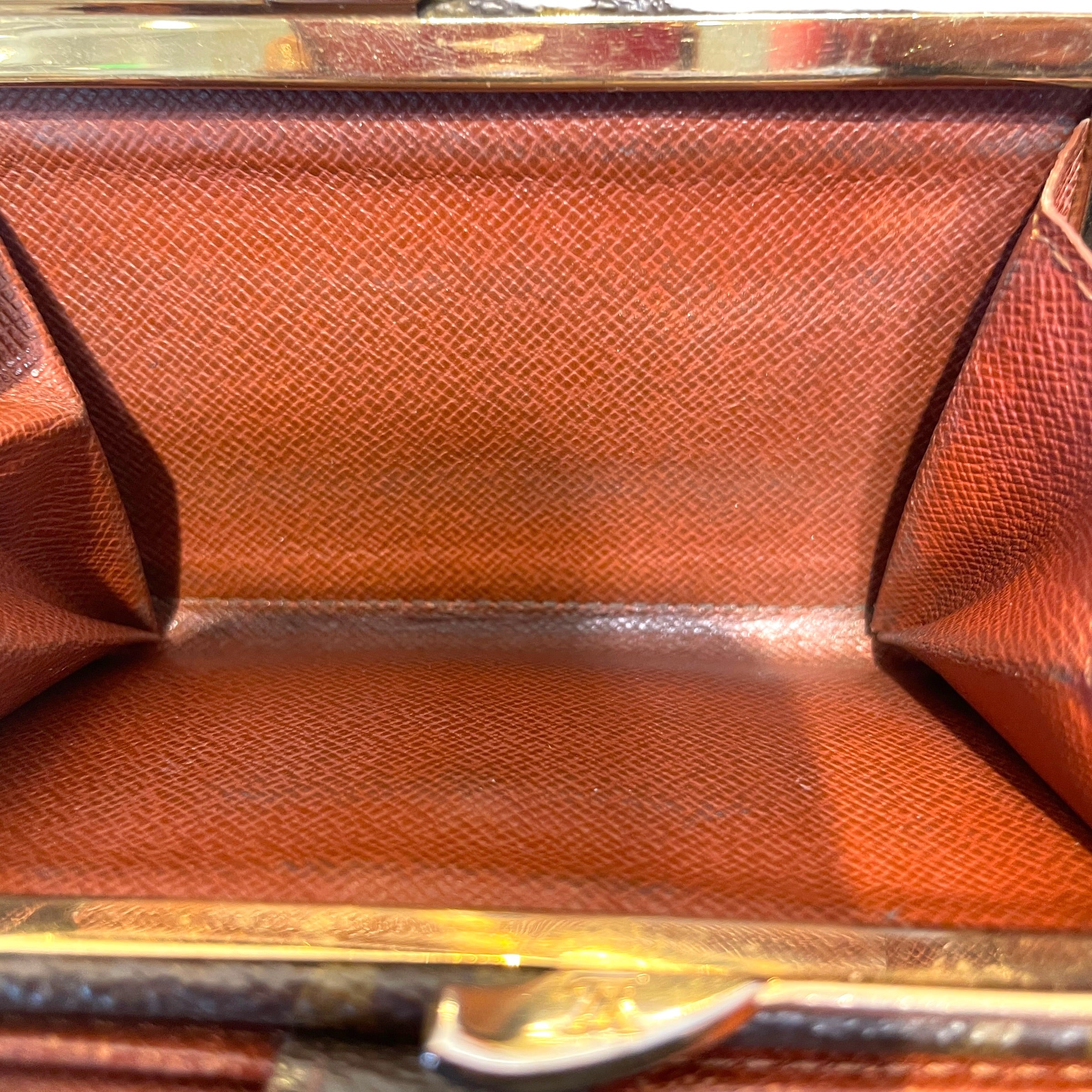 LOUIS VUITTON/Bifold Wallet/Monogram/Leather/BRW/L's/Kisslock Wallet view 4