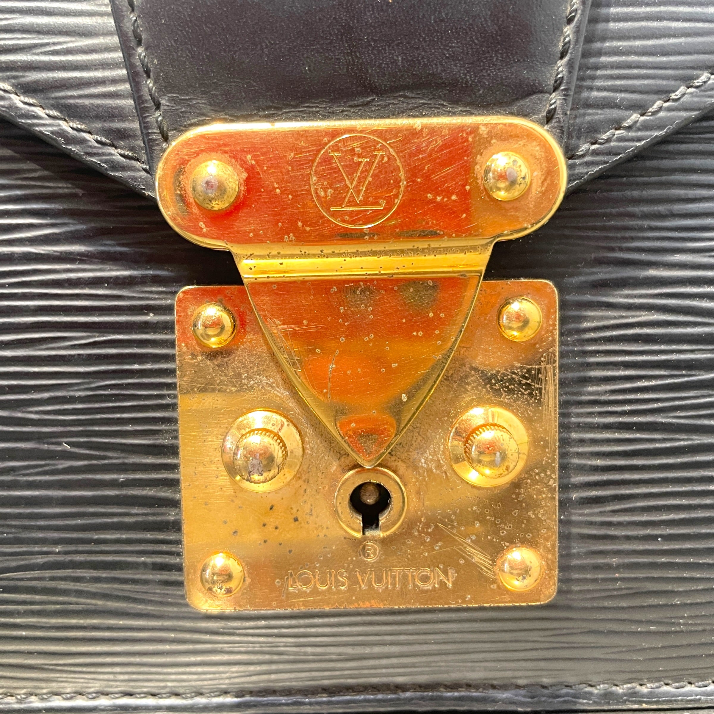 LOUIS VUITTON/Clutch Bag/Leather/BLK/Epi Dragonne Clutch view 2