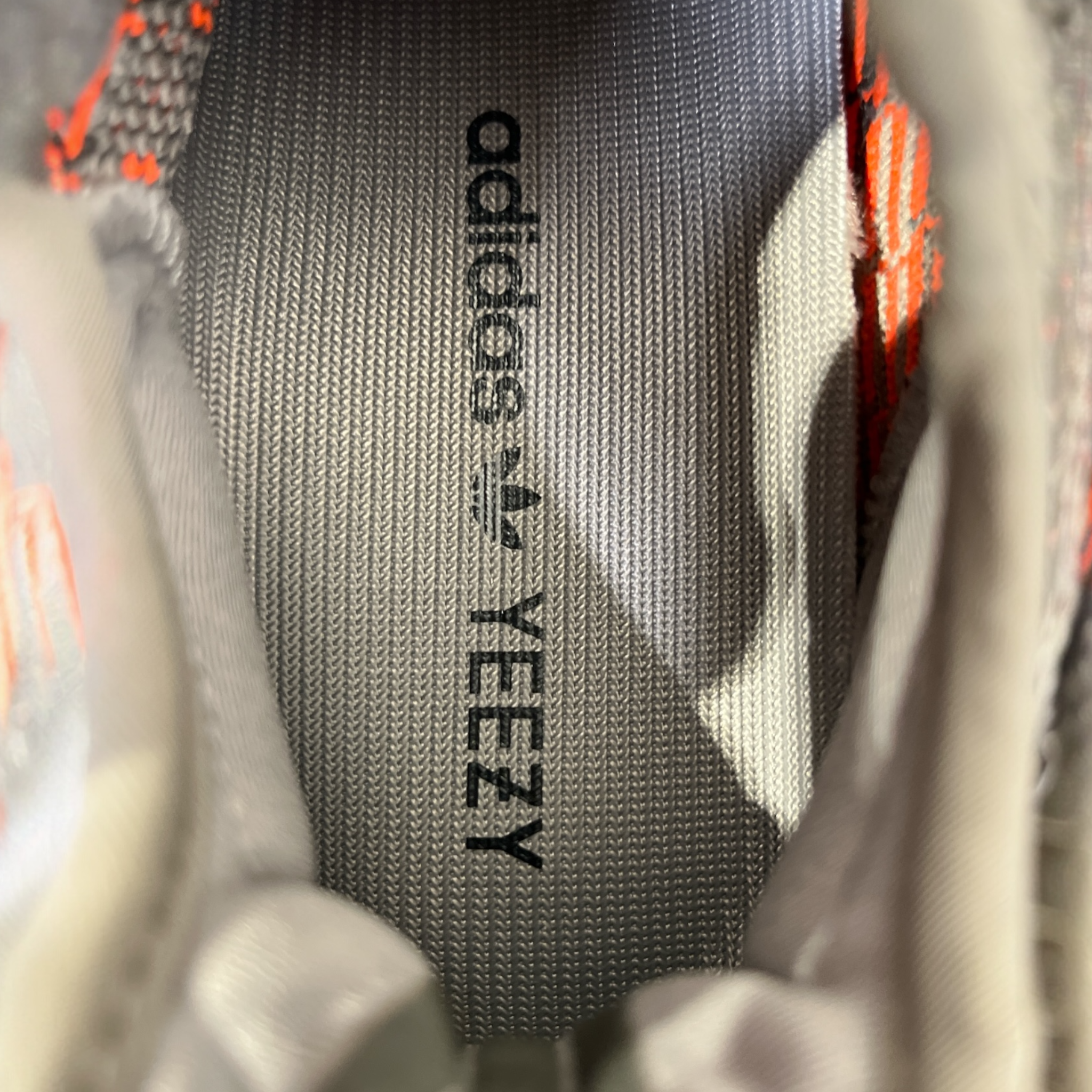 YEEZY/Low-Sneakers/US 5.5/Stripe/GRY/GRAY AND ORANGE STRIPE view 3