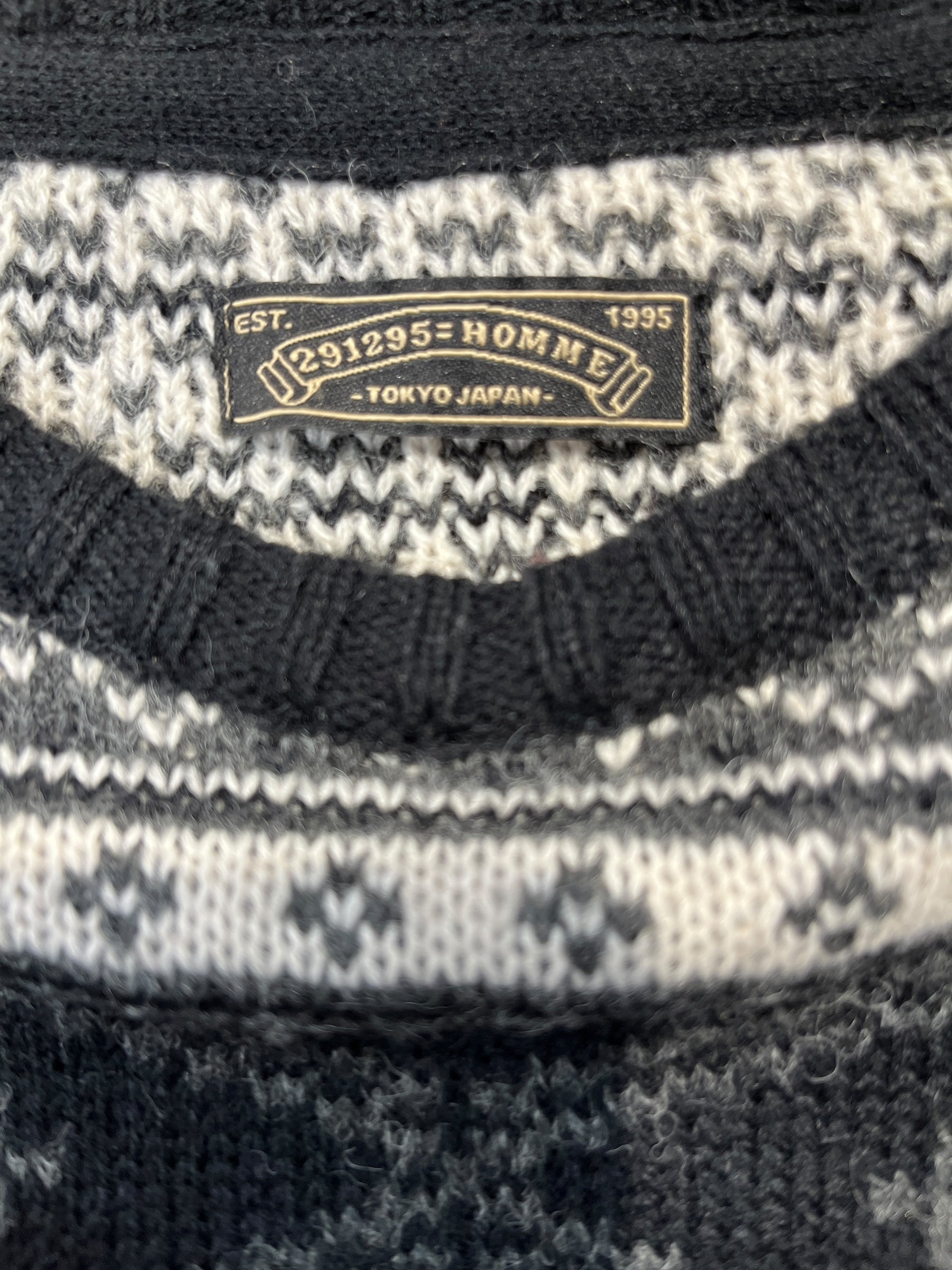 291295=HOMME/Sweater/1/All Over Print/Wool/GRY/VINTAGE STYLE SWEATER GRAPHIC view 3