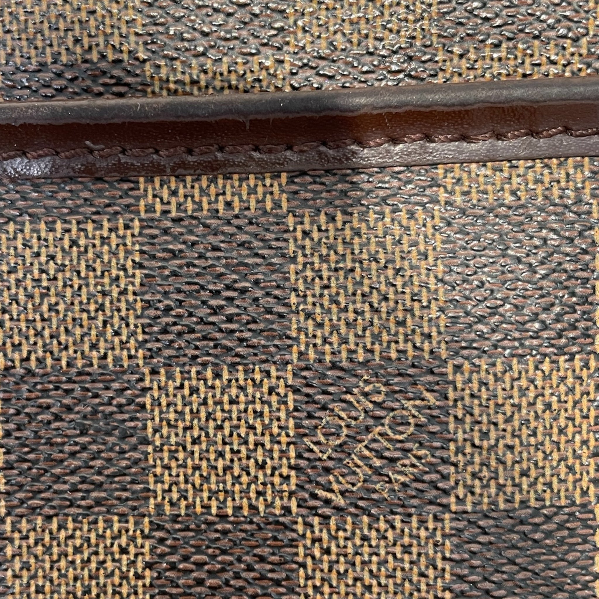 LOUIS VUITTON/Cross Body Bag/Monogram/Leather/BRW/Ipanema Pochette view 3