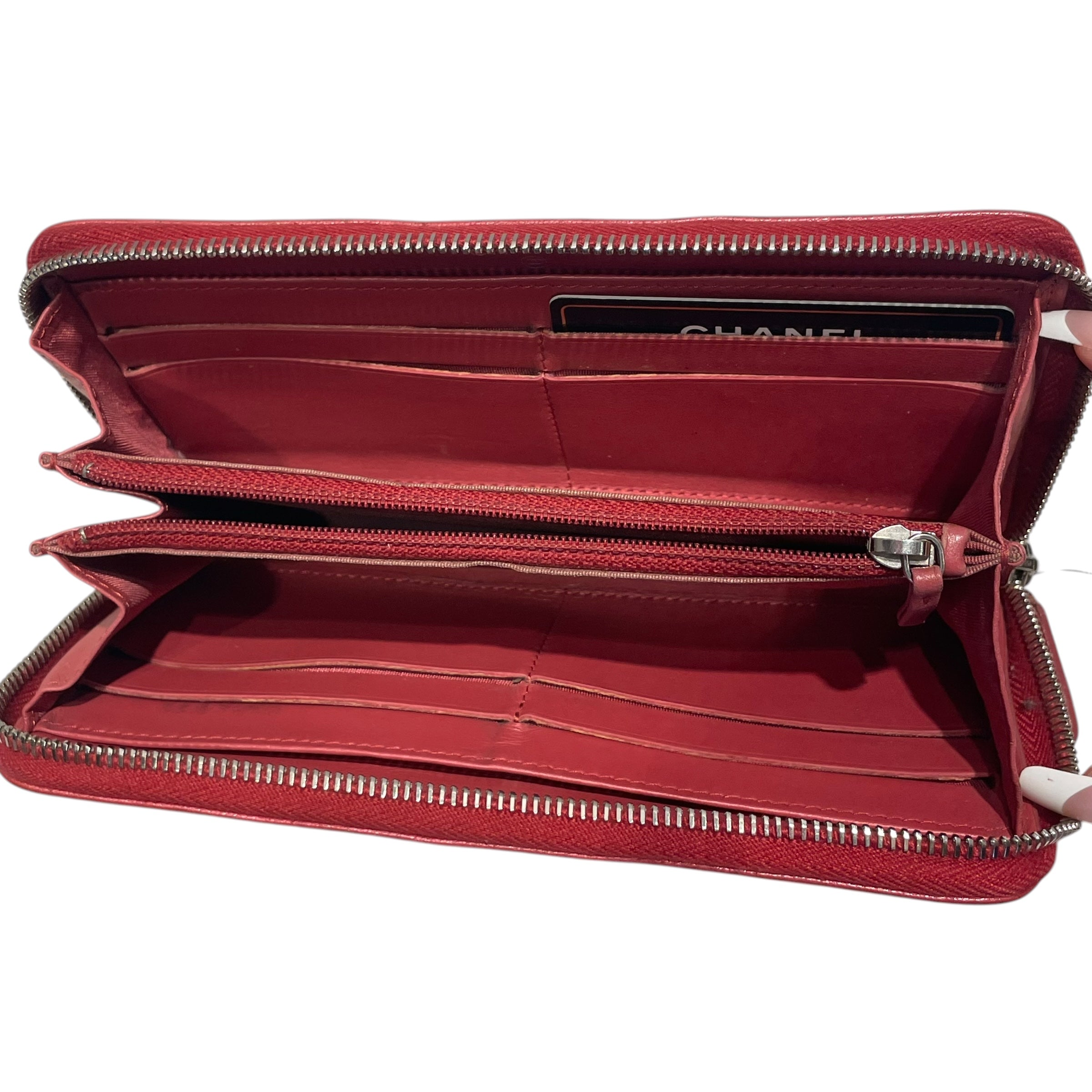 CHANEL/Wallet/Leather/PNK/Camellia Embossed Zip Wallet view 4