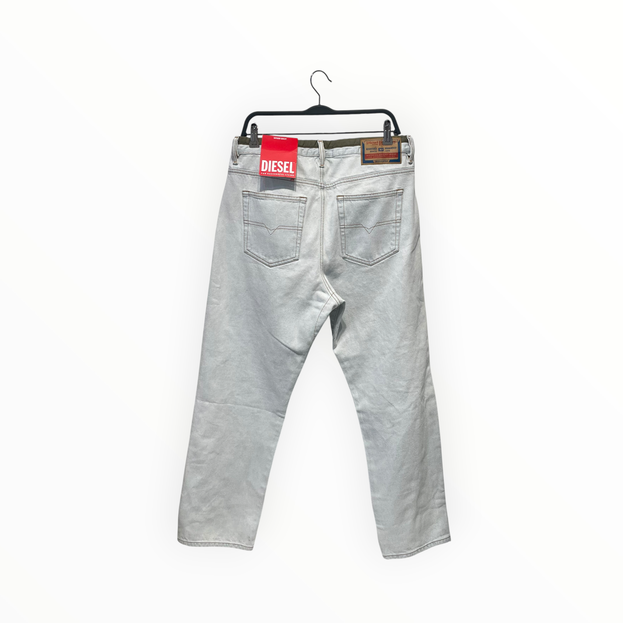 DIESEL/Pants/34/Denim/CRM/Button Fly/ view 2