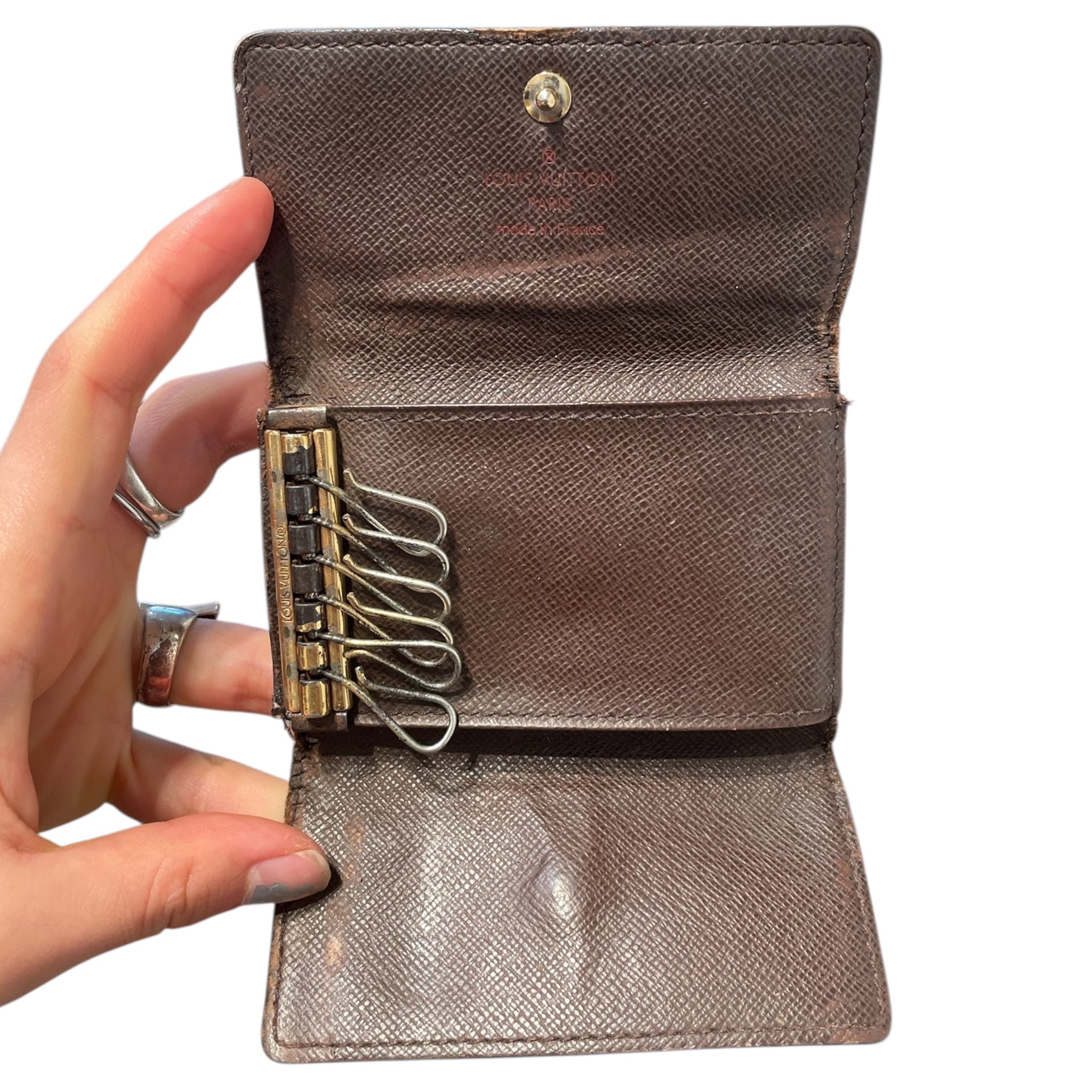 LOUIS VUITTON/Key Holder/Monogram/Leather/BRW/Monogram Key Holder view 3
