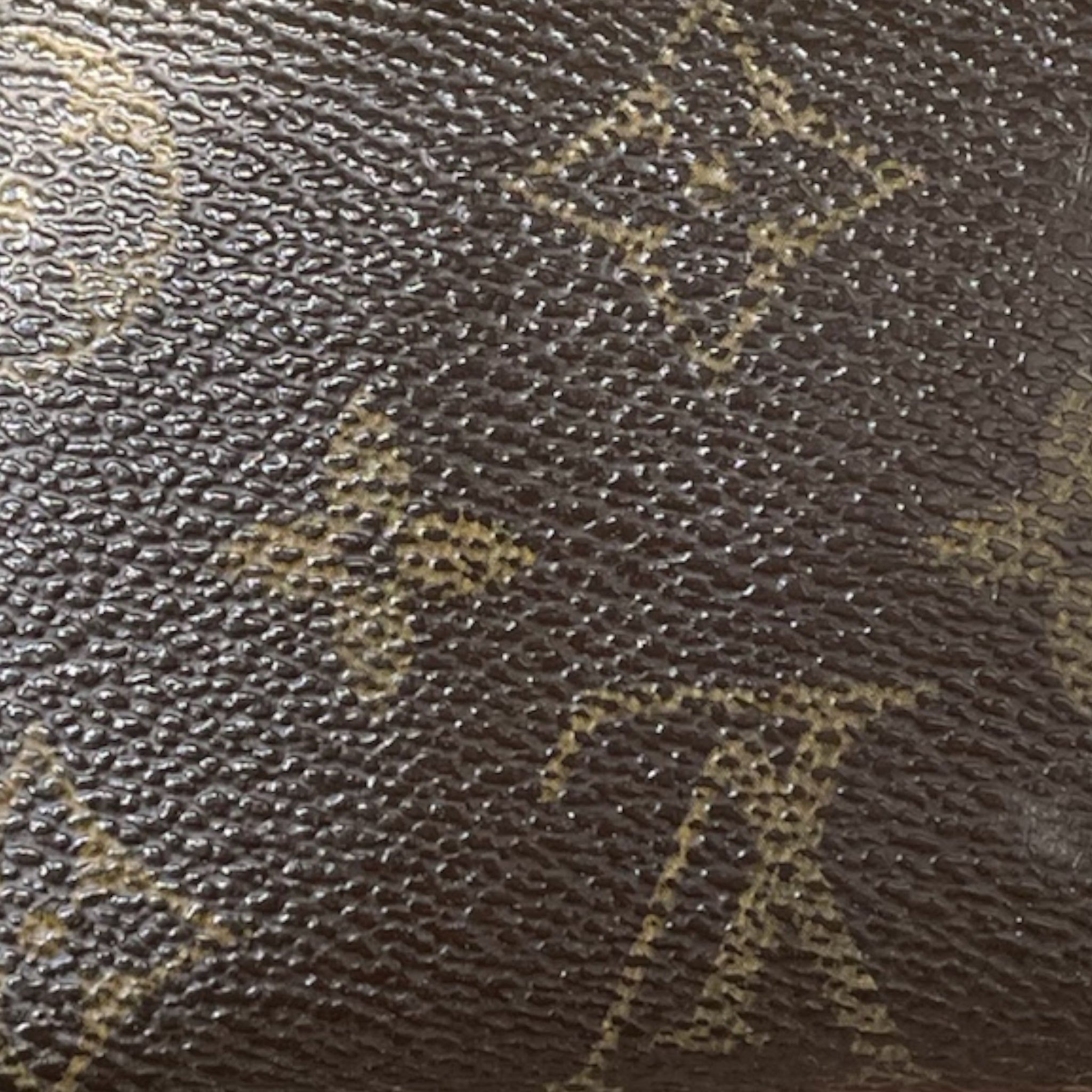 LOUIS VUITTON/Key Holder/Monogram/Leather/BRW/Monogram Key Holder view 5