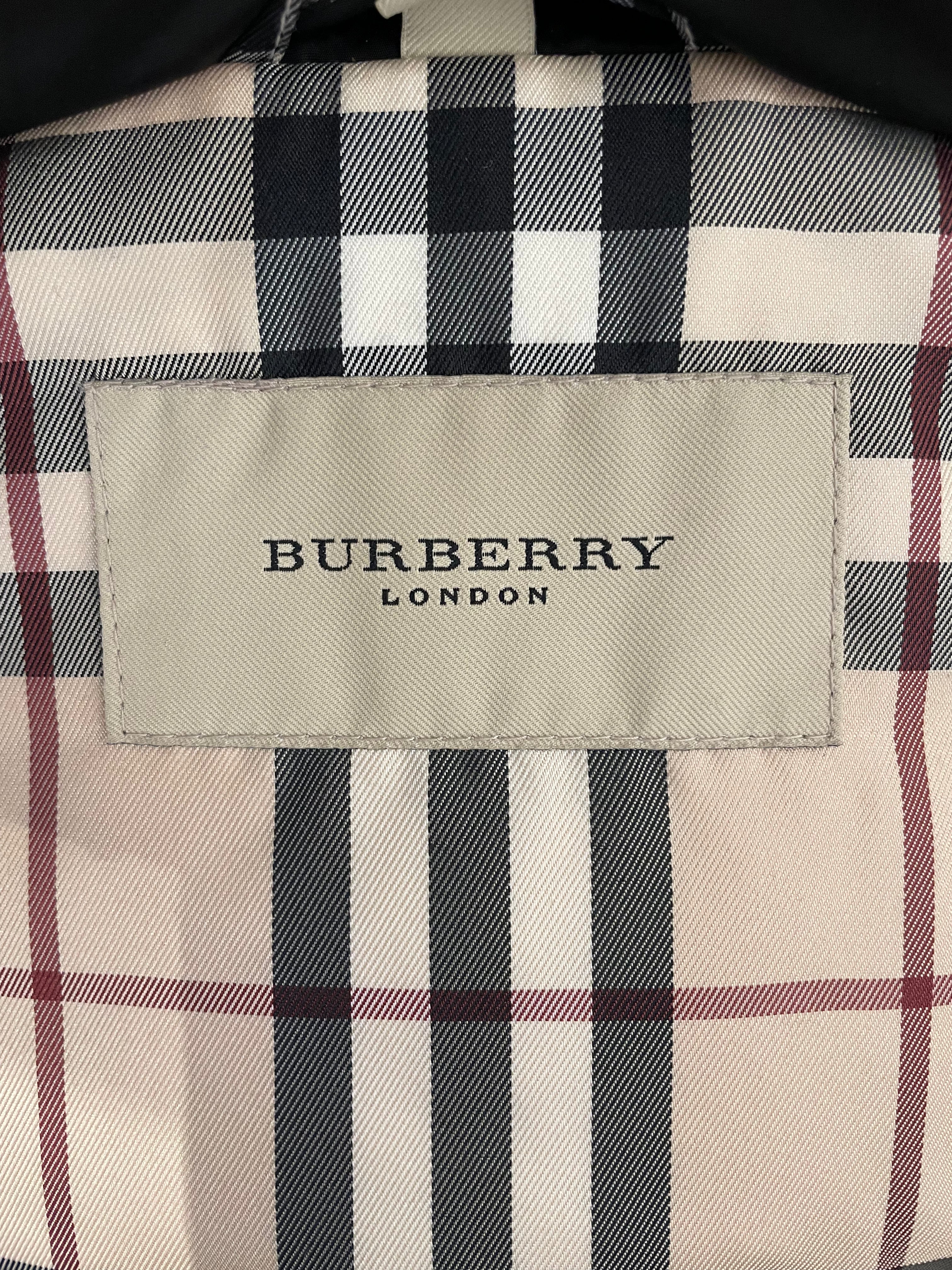 BURBERRY LONDON/Puffer Jkt/L/Nylon/BLK/FUR HOOD PLAID INSIDE view 3