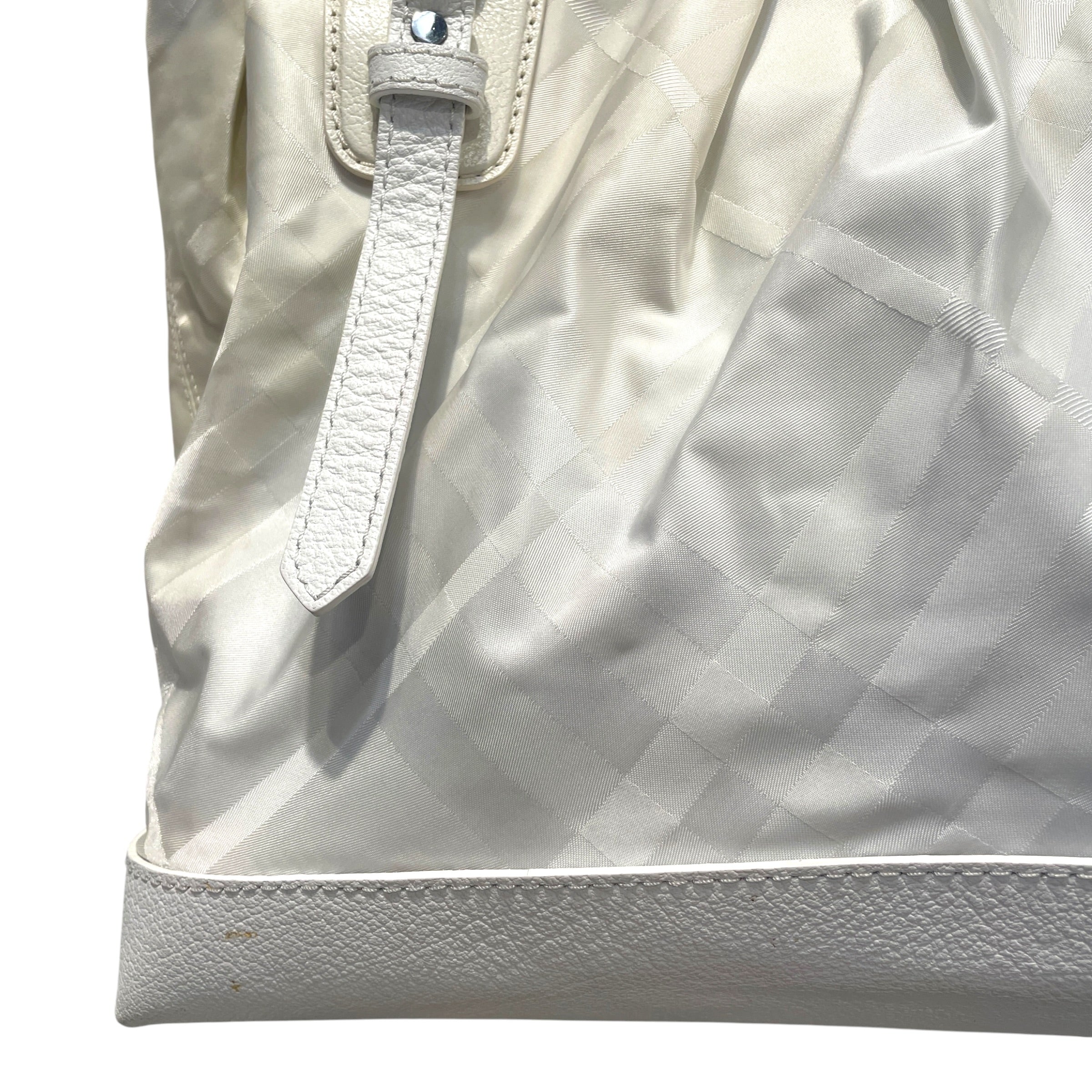BURBERRY/Bag/Leather/WHT/ view 5