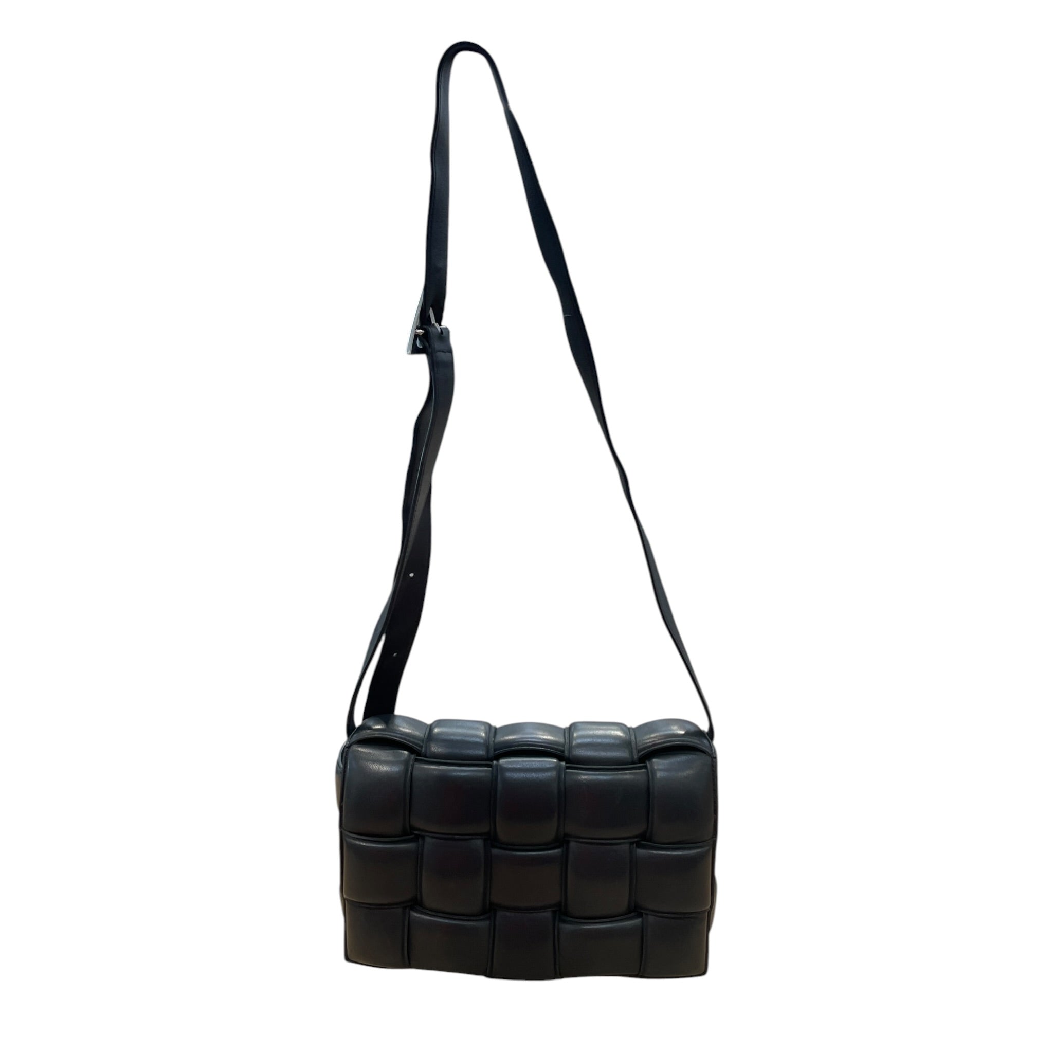 BOTTEGA VENETA/Cross Body Bag/Leather/BLK/PADDED CASSETTE view 4