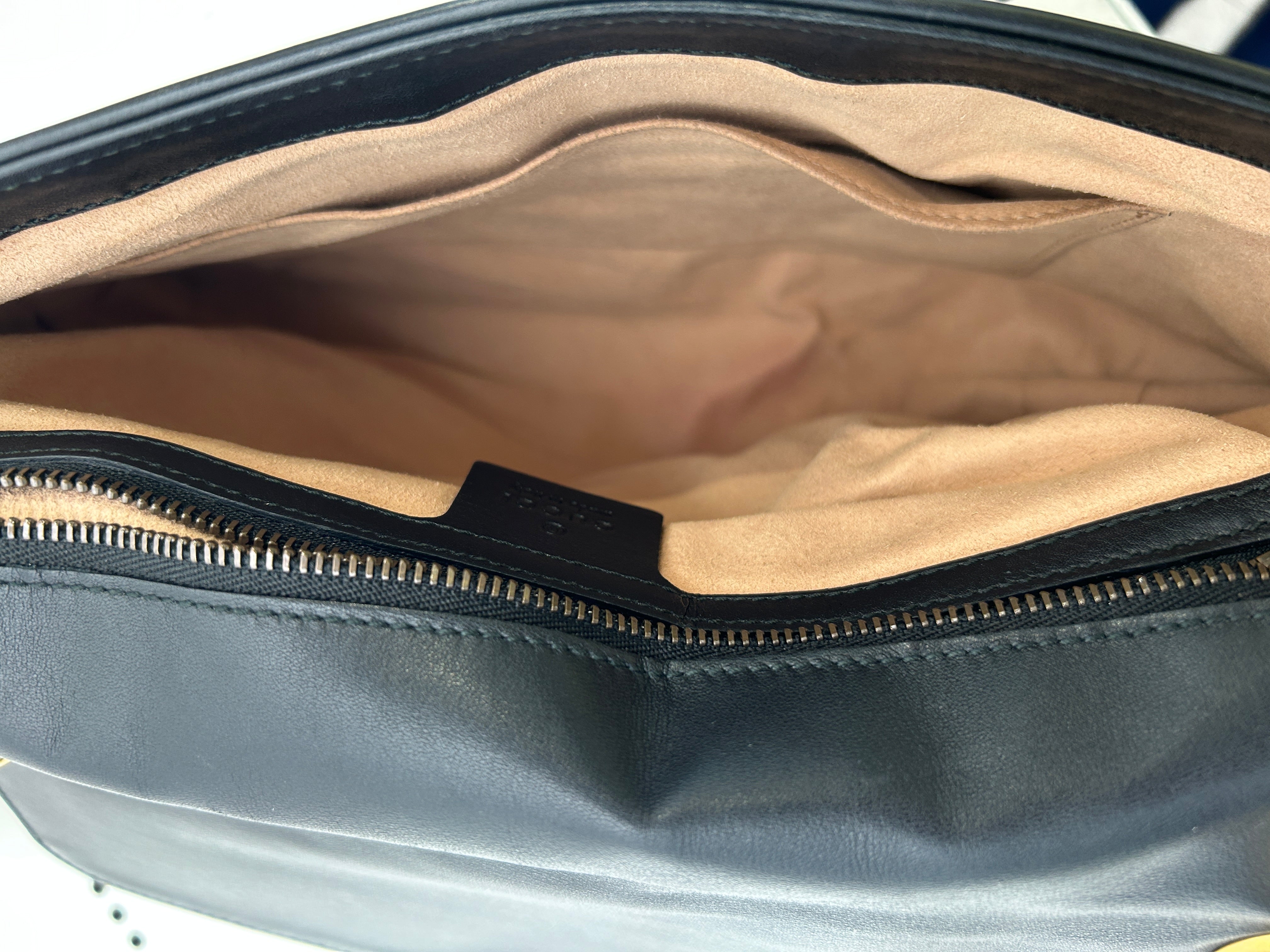 GUCCI/Bag/Leather/BLK/MARMOT MEDIUM BAG view 3