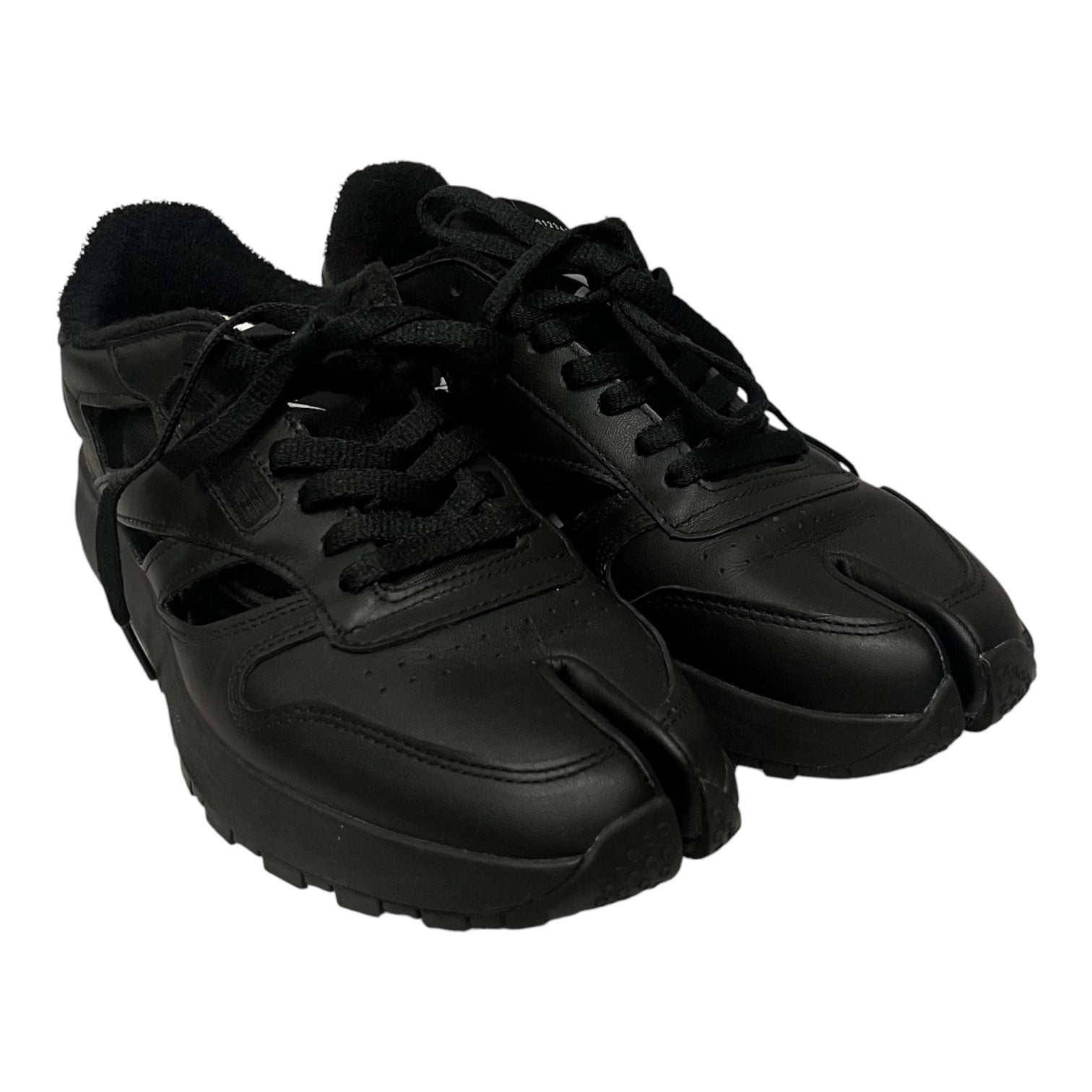 Maison Margiela/Reebok/Low-Sneakers/US 9.5/BLK/tabi view 1