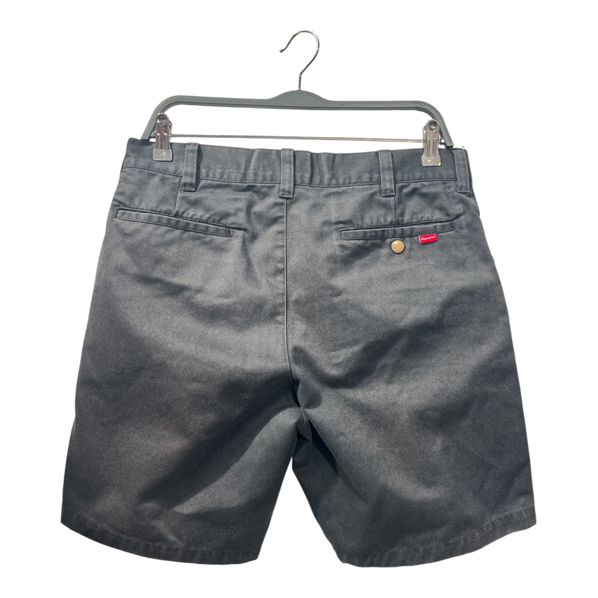 Supreme/Shorts/30/Cotton/BLK/BLACK SHORT RED LOGO ON BACK view 2