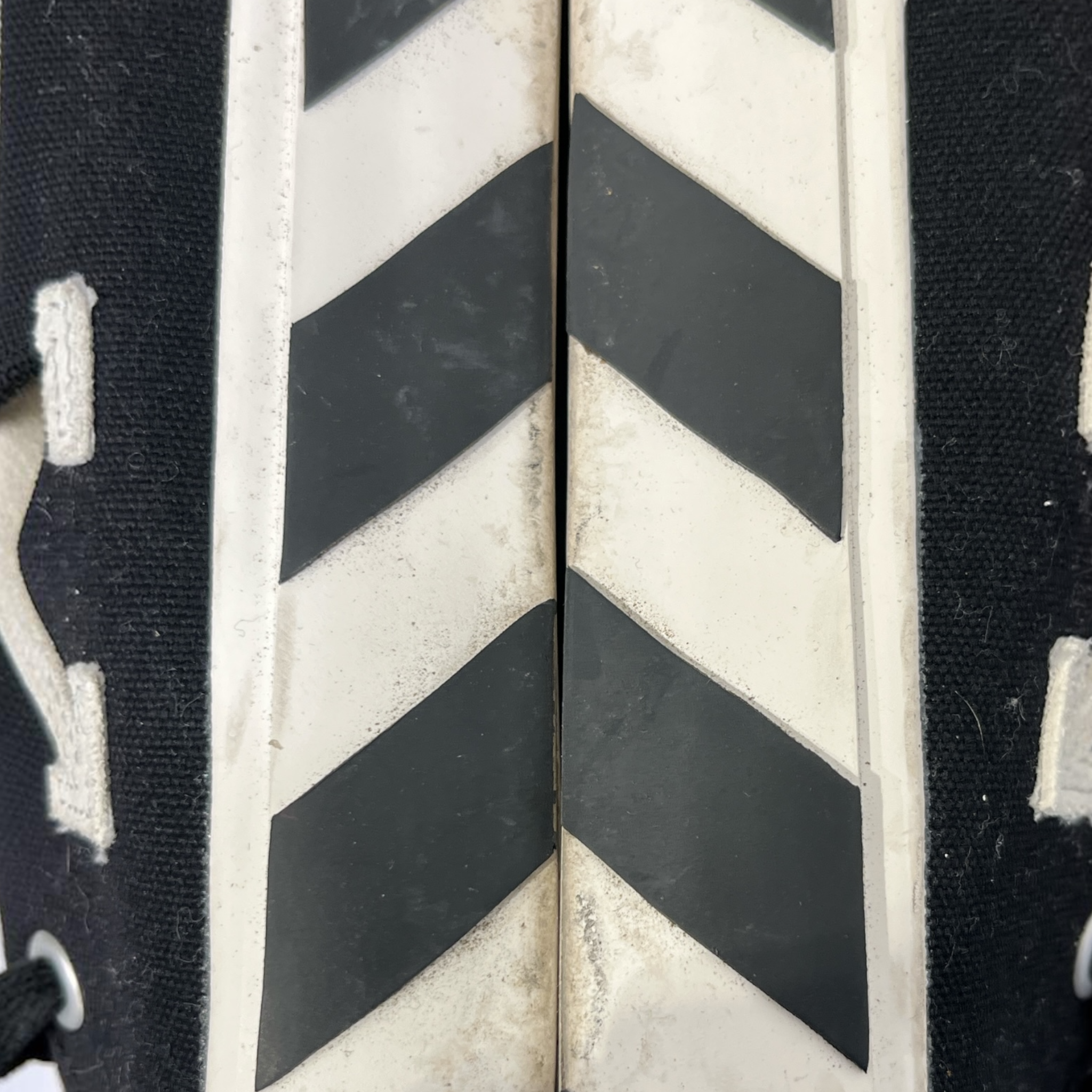 OFF-WHITE/Hi-Sneakers/EU 45/Cotton/BLK/VULCANIZED BLACK WHITE SOLE view 4