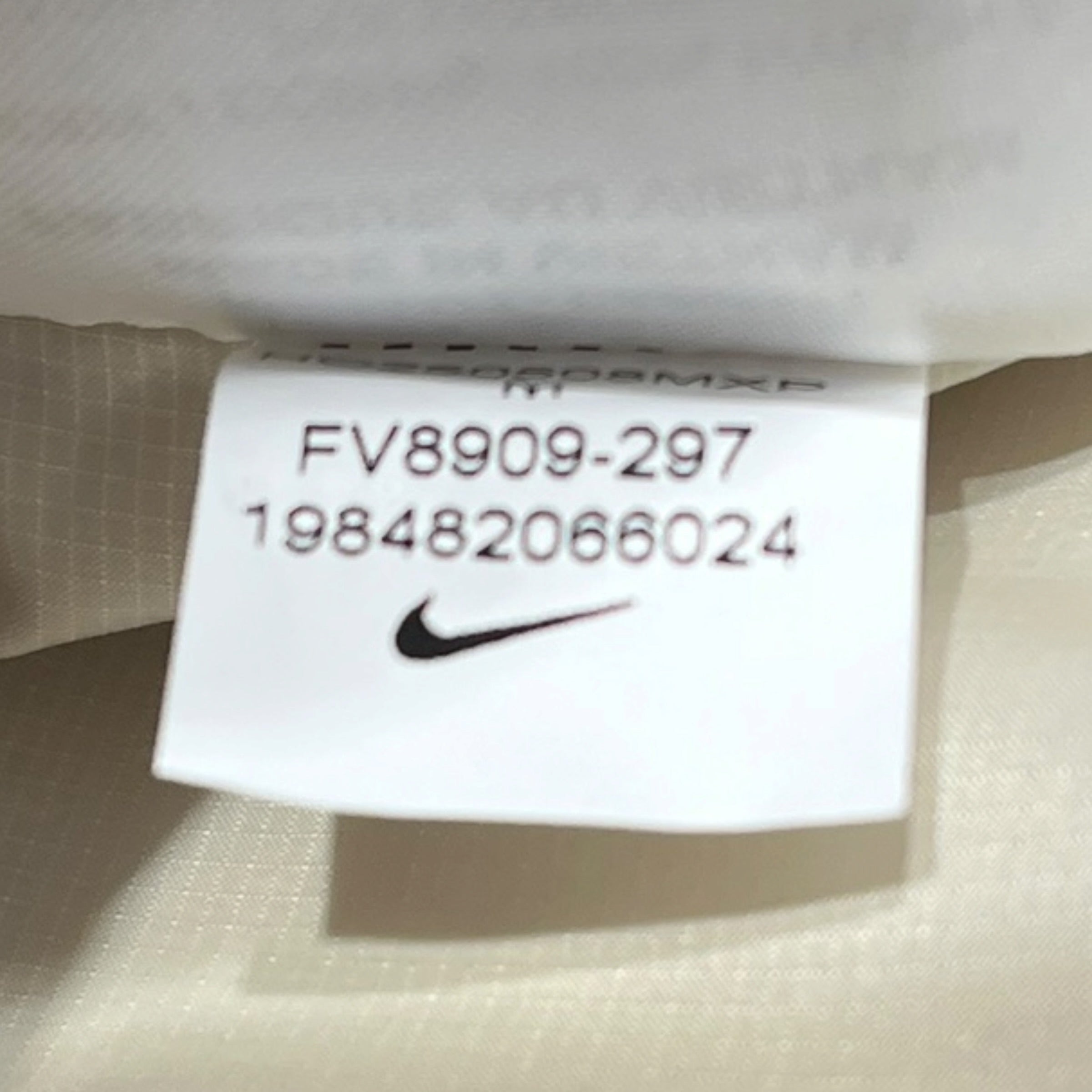 NIKE/Puffer Jkt/M/Nylon/BEG/Lunar Luke Puffer jacket view 6