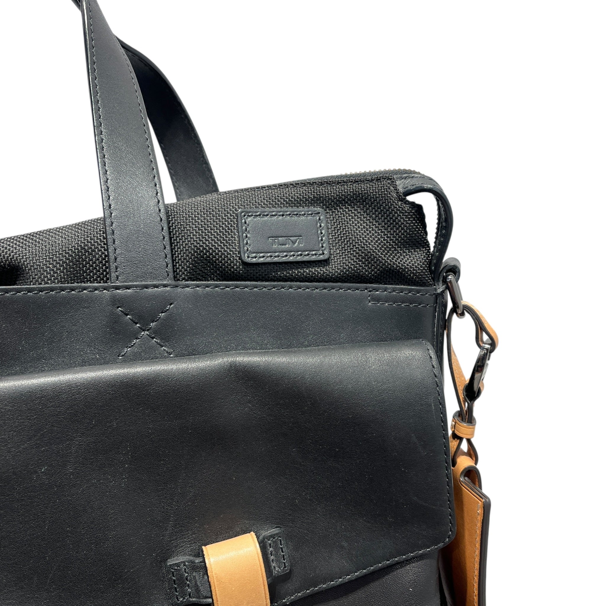 TUMI/Tote Bag/Leather/BLK/SANTA MONICA CARGO TOTE view 3