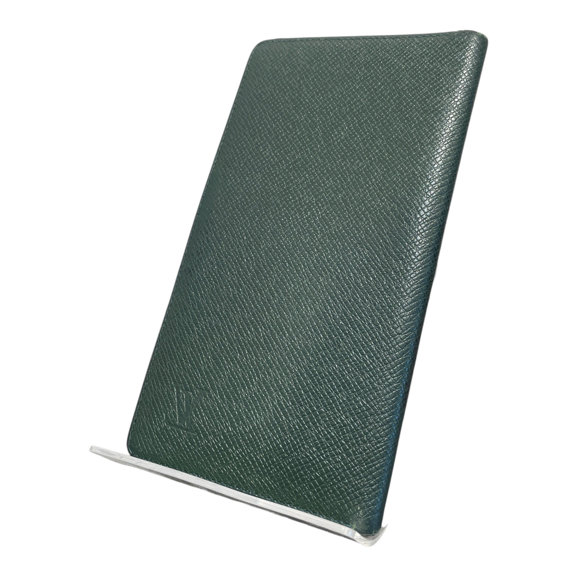 LOUIS VUITTON/Wallet/Leather/GRN/M's/Taiga Porte Valeurs view 1