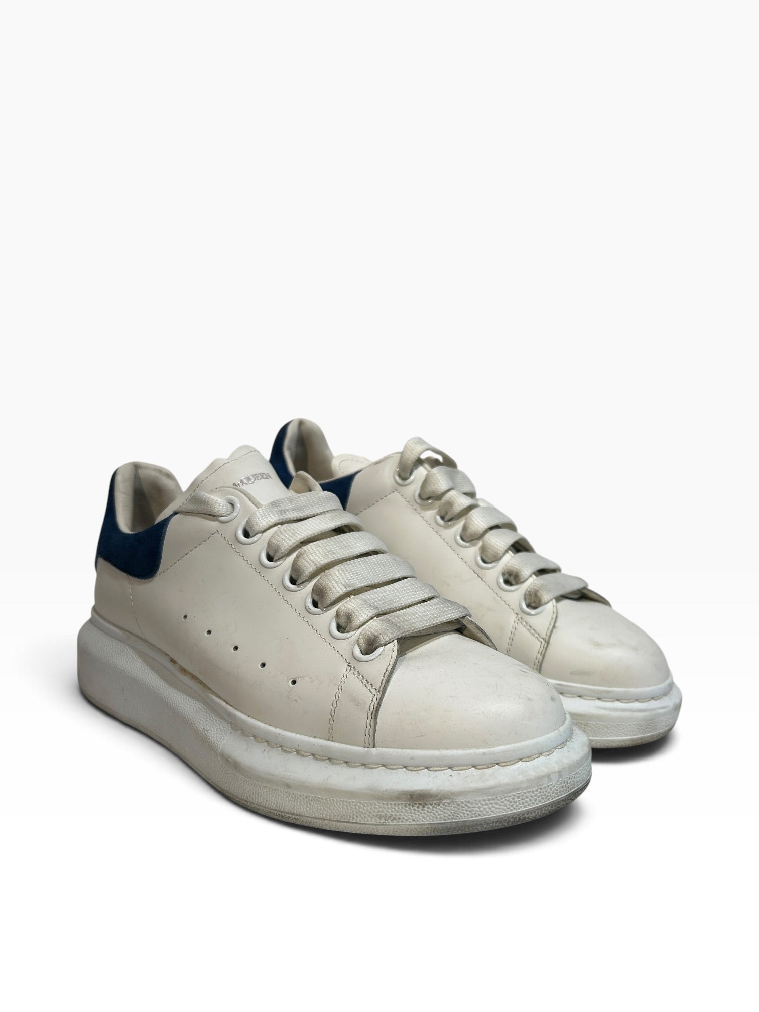 Alexander McQueen/Low-Sneakers/EU 38/Leather/WHT/oversized paris blue sneaker view 1