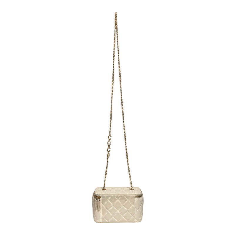 CHANEL/Cross Body Bag/Leather/WHT/VANITY BOX GOLD HRDWR WHITE