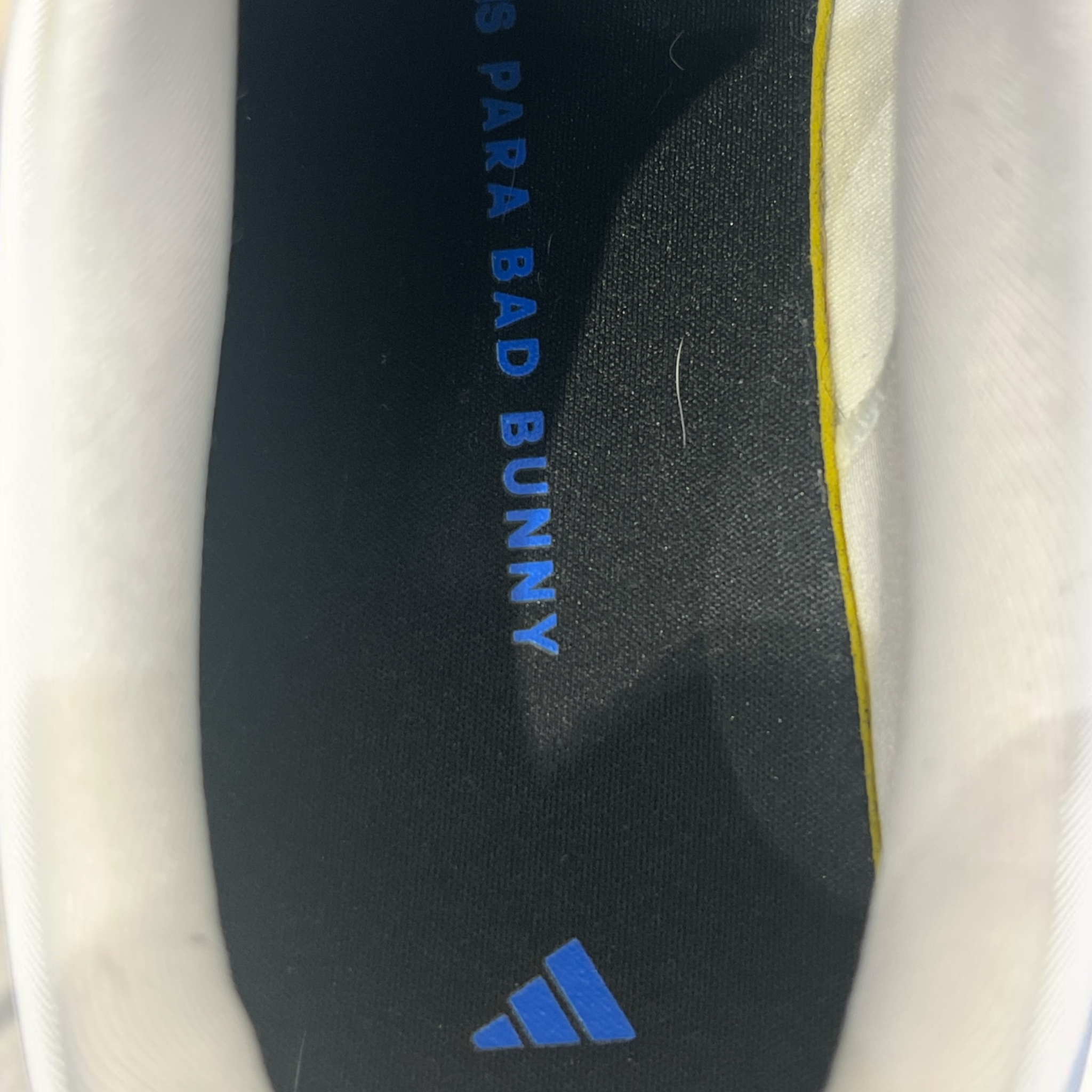 adidas/Low-Sneakers/US 7.5/Suede/WHT/BAD BUNNY BALLERINA view 3
