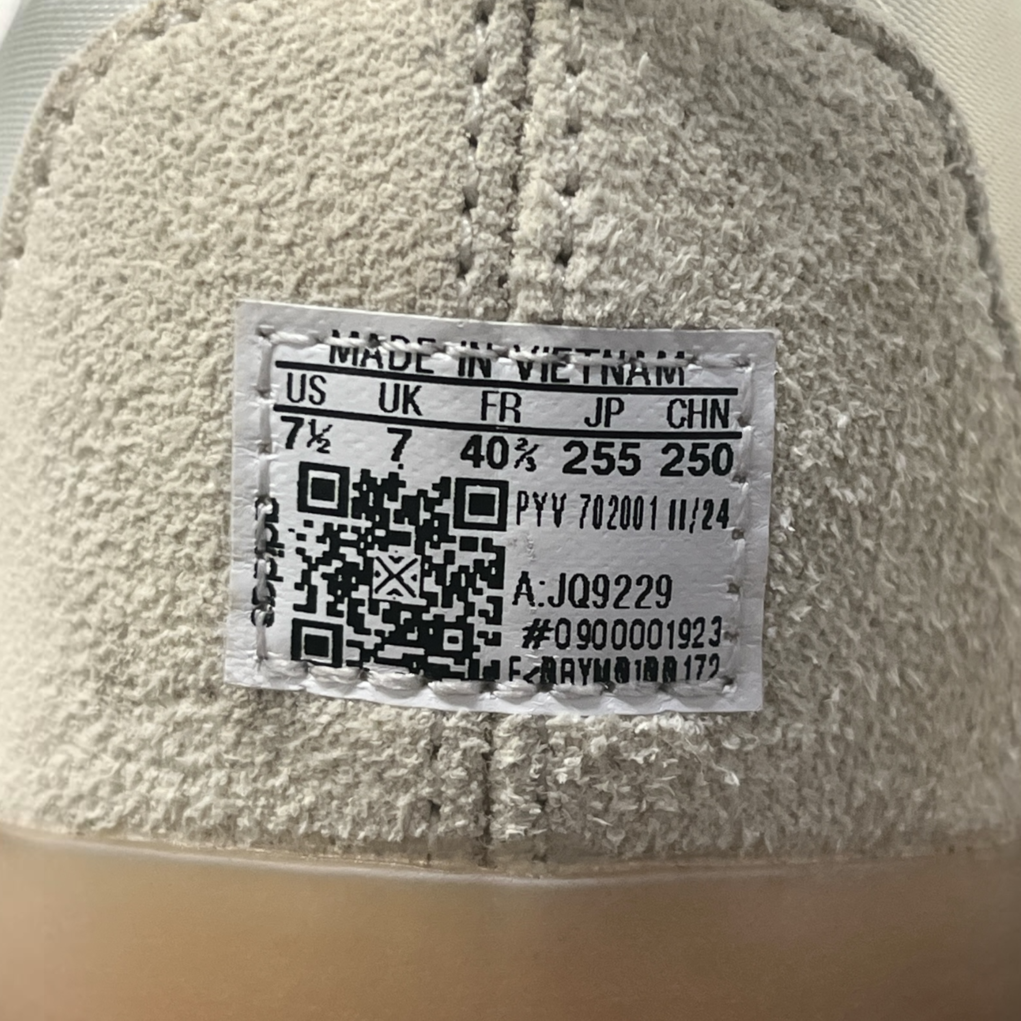 adidas/Low-Sneakers/US 7.5/Suede/WHT/BAD BUNNY BALLERINA view 5