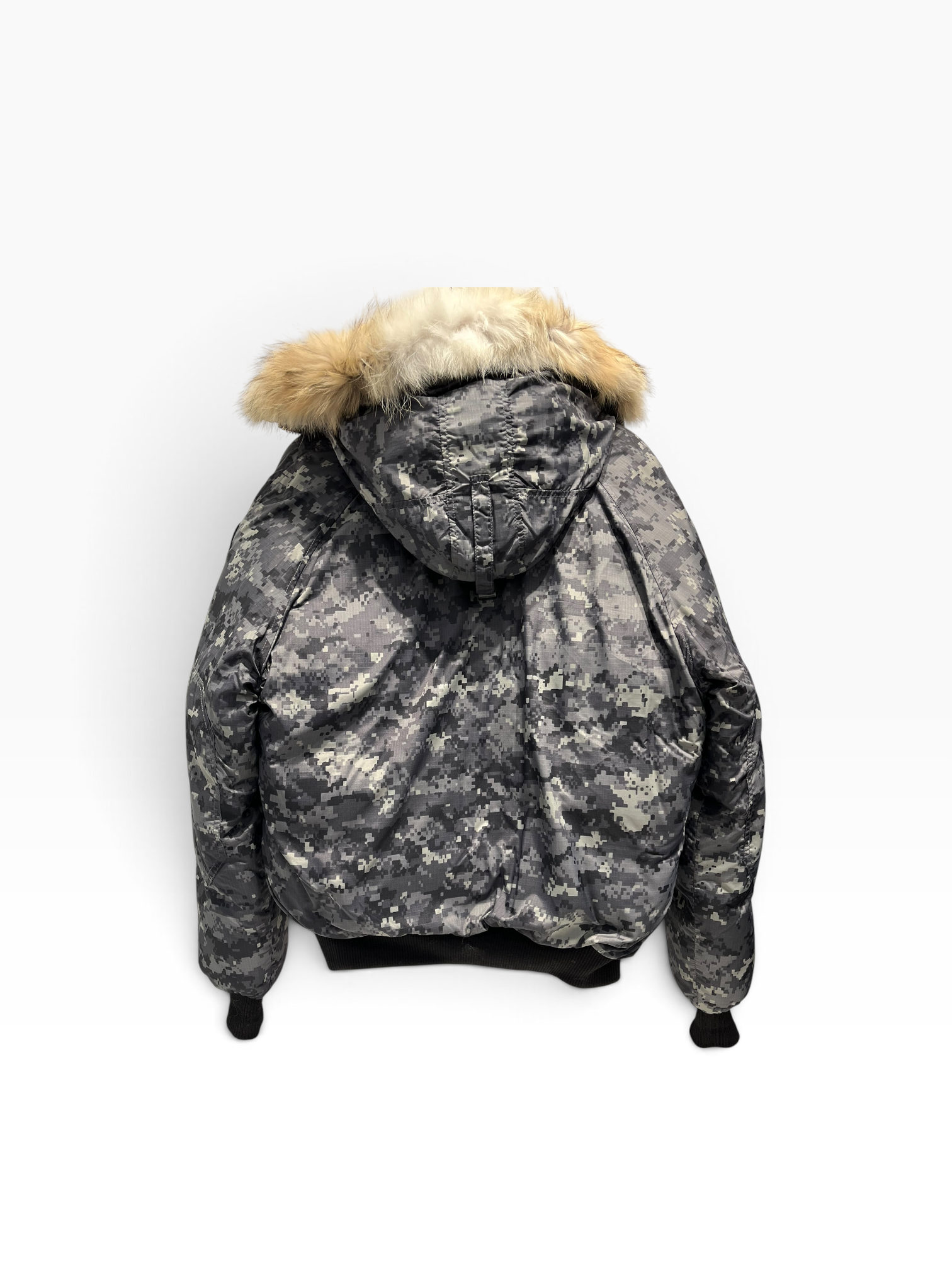 CANADA GOOSE/OCTOBERS VERY OWN(OVO)/Puffer Jkt/M/Nylon/GRY/Camouflage/OVO Digi Camo Jacket view 2