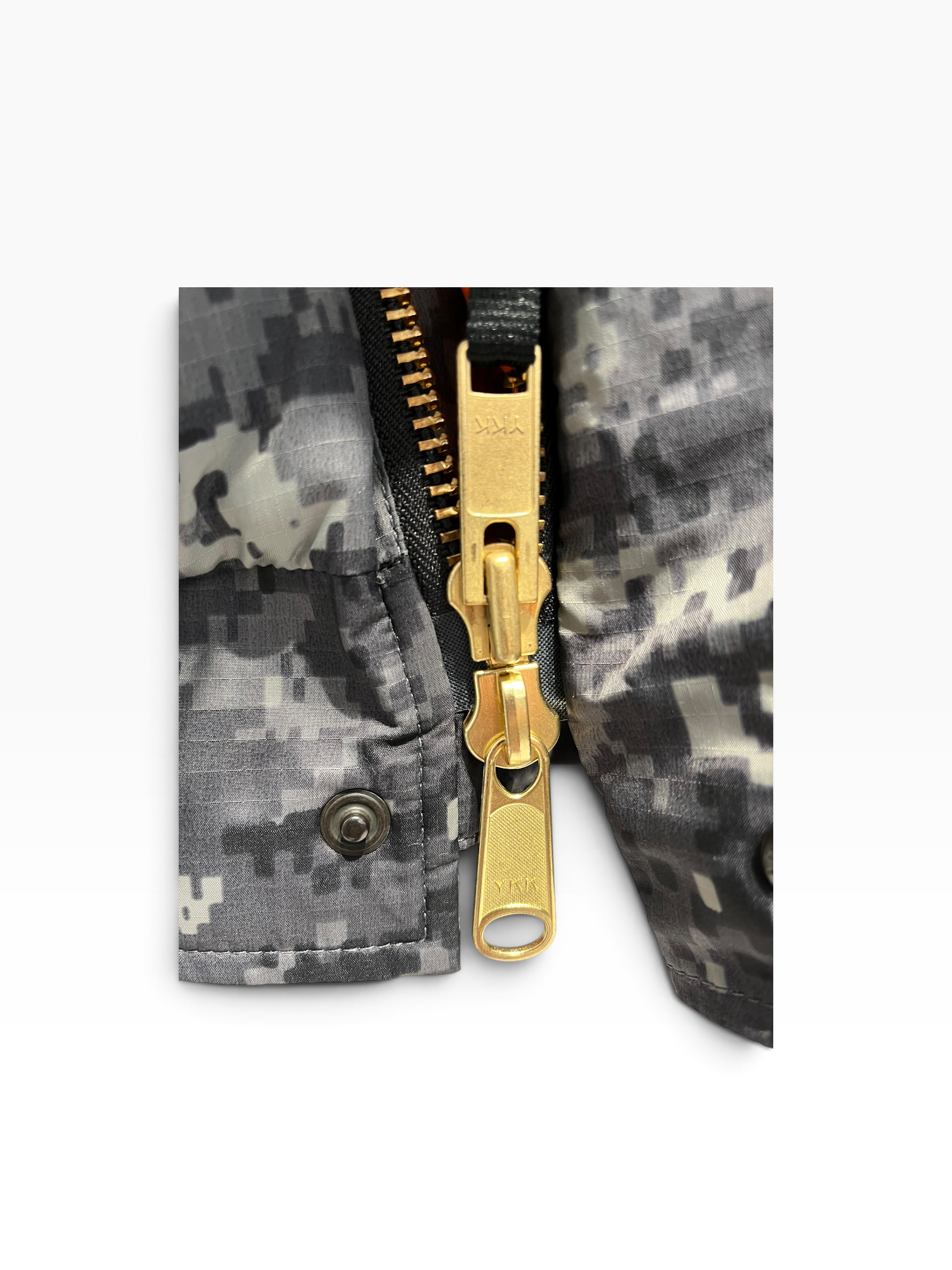 CANADA GOOSE/OCTOBERS VERY OWN(OVO)/Puffer Jkt/M/Nylon/GRY/Camouflage/OVO Digi Camo Jacket view 7