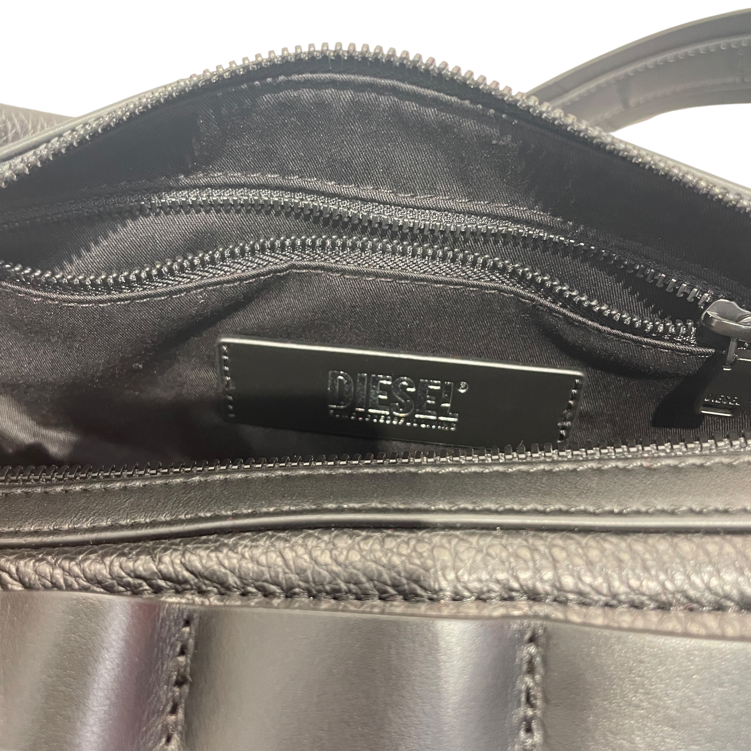 DIESEL/Cross Body Bag/Leather/BLK/odd shoulder bag view 4