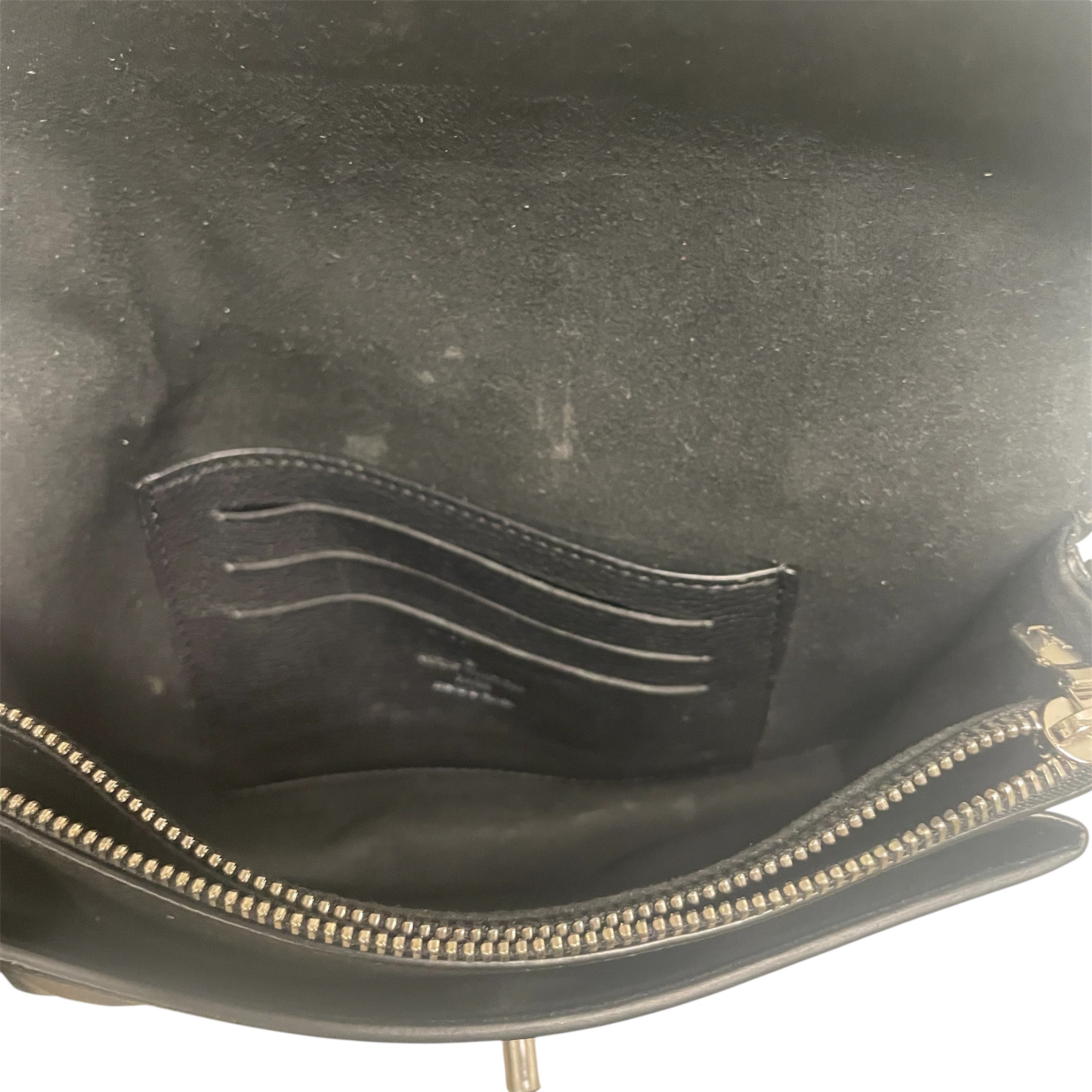 LOUIS VUITTON/Bag/Leather/BLK/evelope silverhardware view 4