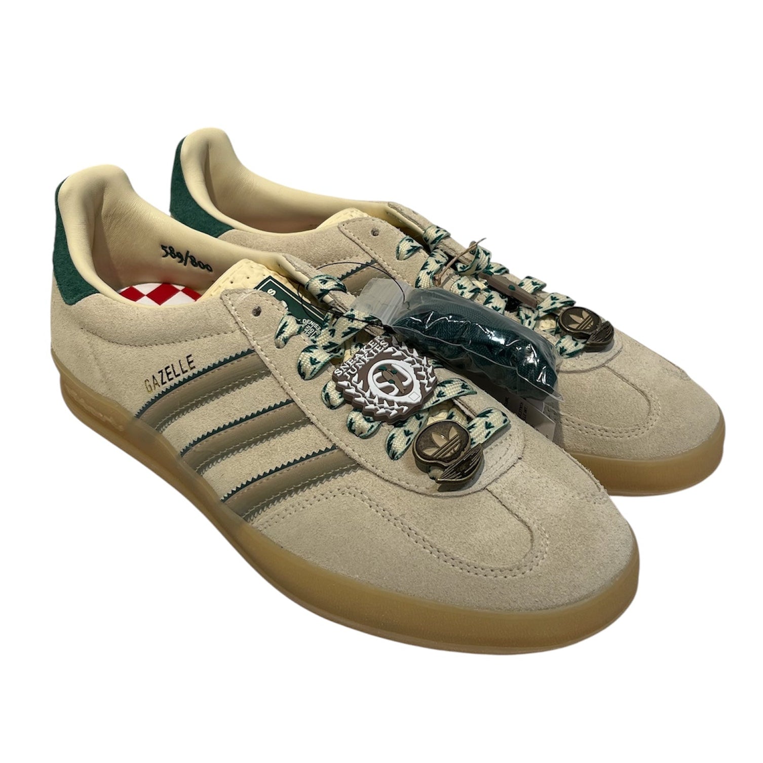 adidas/Low-Sneakers/US 11/Suede/CRM/Samba view 1