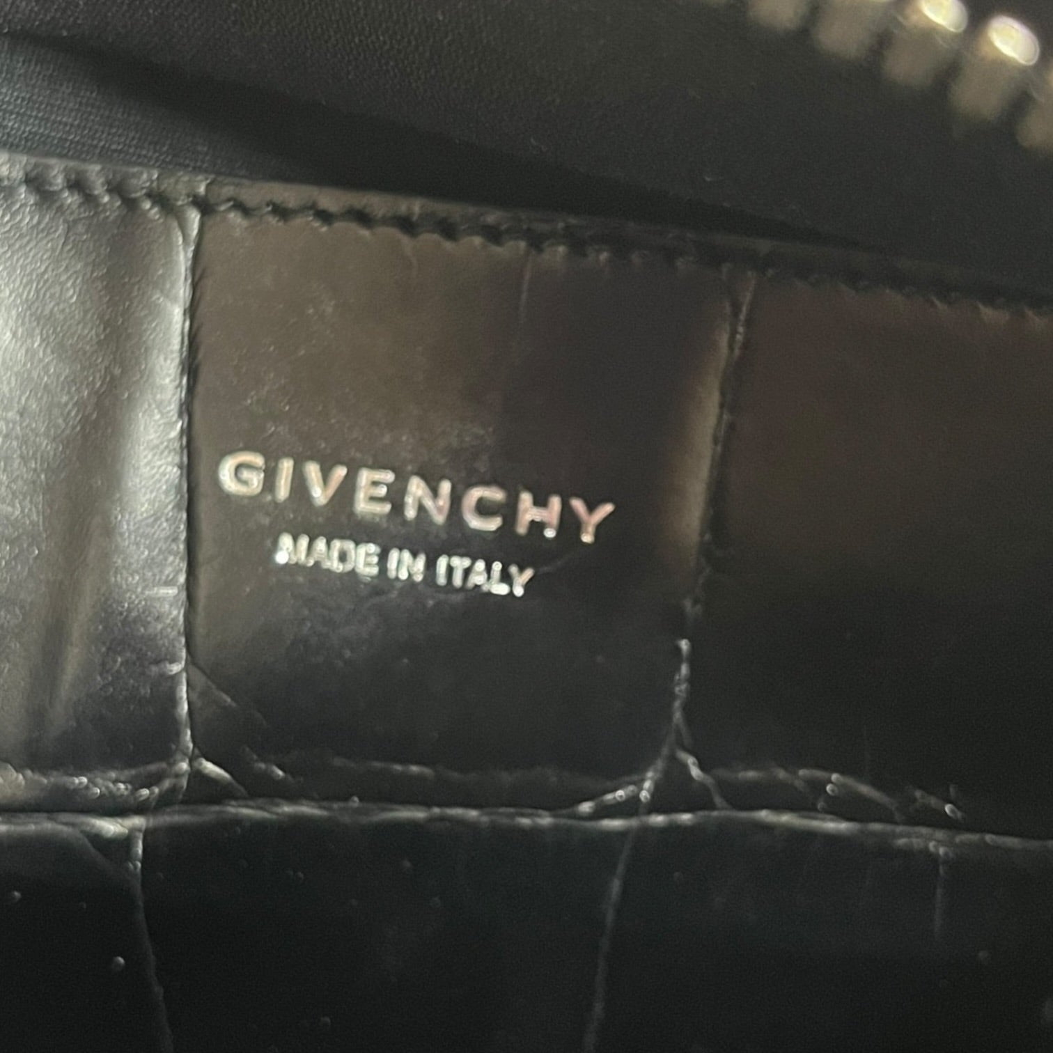 GIVENCHY/Luggage/Leather/BLK/Antigona Soft Lock Crocodile view 8