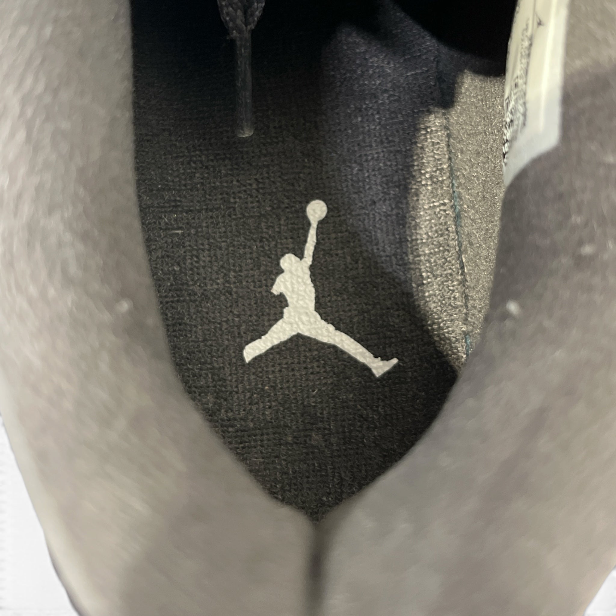 JORDAN BRAND/Low-Sneakers/US 11/Suede/GRY/RETRO 4 COOL GREY view 3