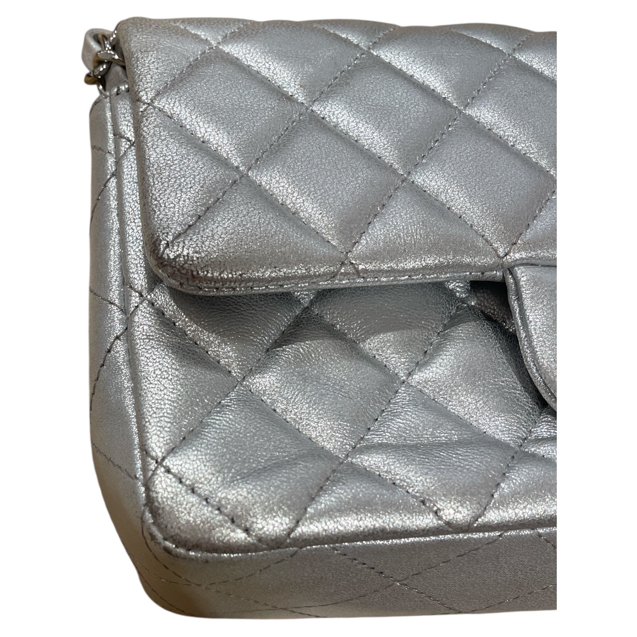 CHANEL/Cross Body Bag/Leather/SLV/Classique Quilted Crossbody view 6