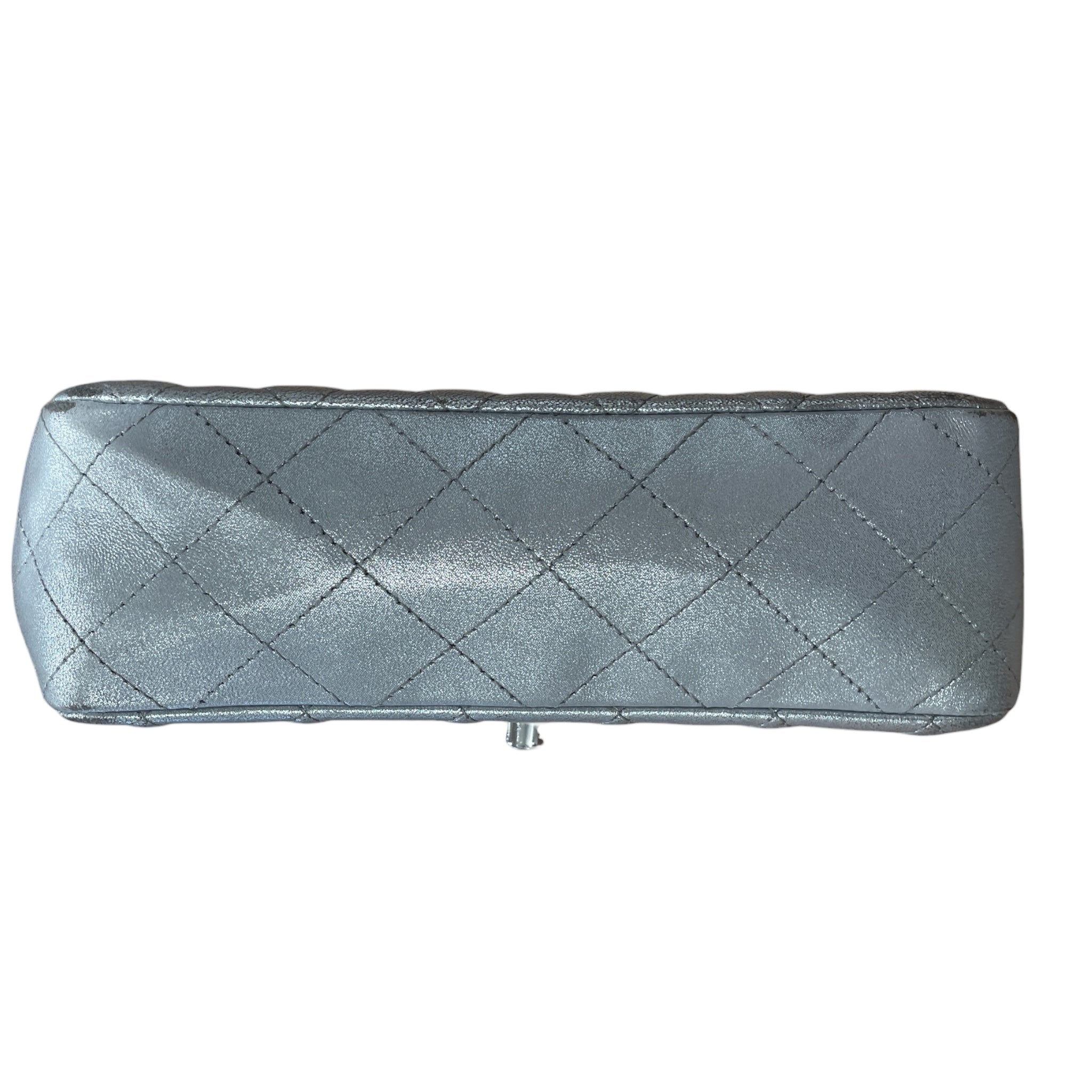 CHANEL/Cross Body Bag/Leather/SLV/Classique Quilted Crossbody view 9