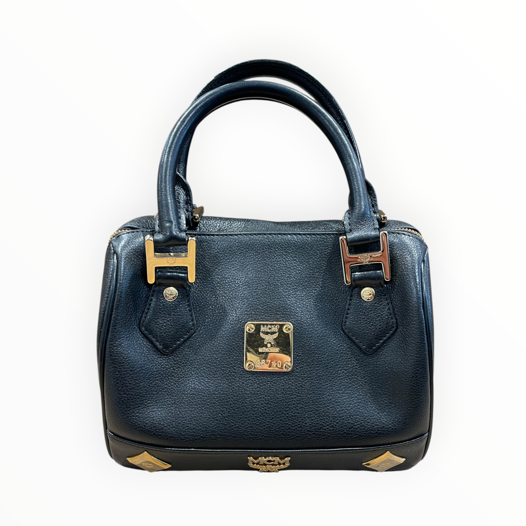 MCM/Clutch Bag/Leather/BLK/gold hardware view 1